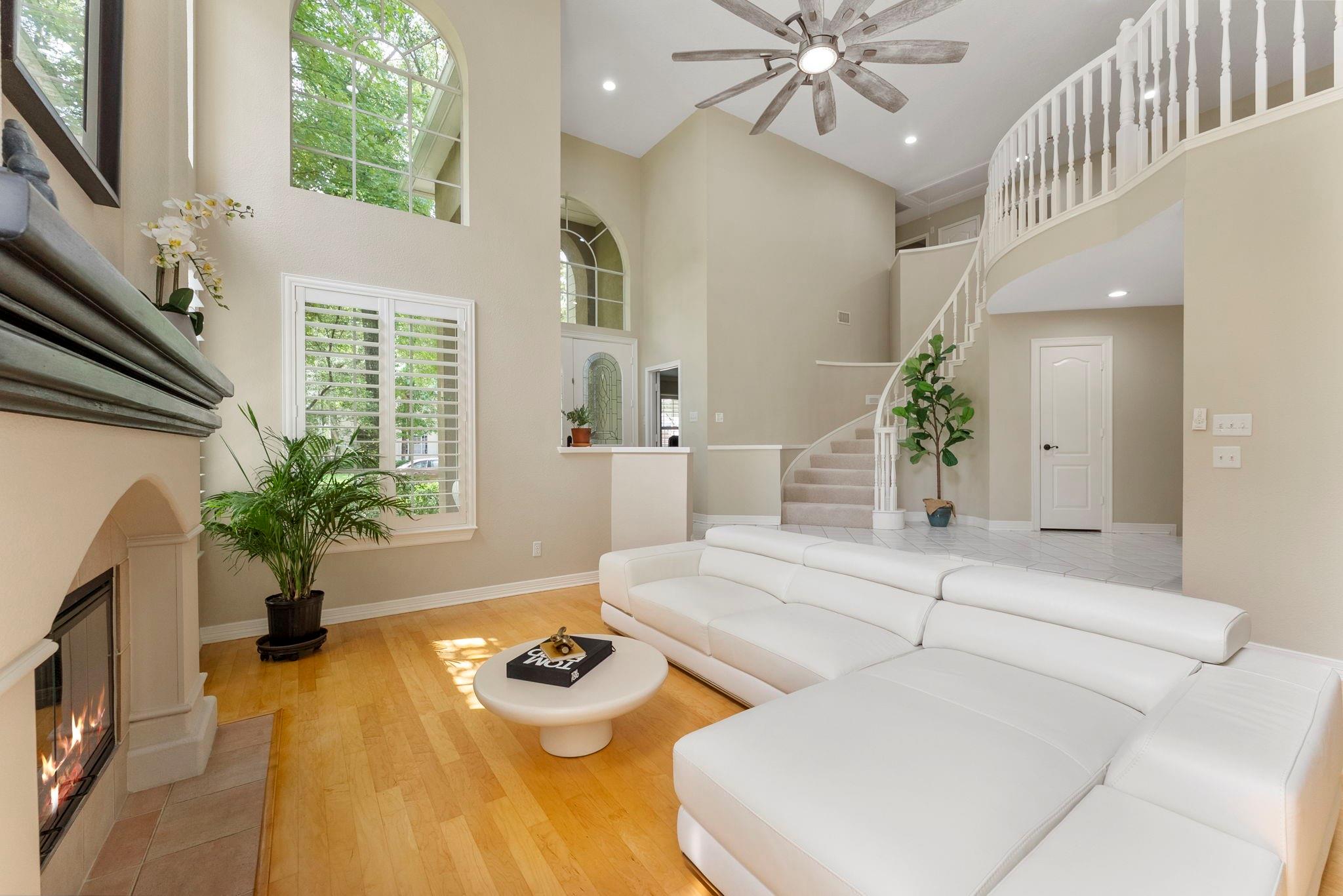 66 Candle Pine Place, The Woodlands Tx 77381 Property Photo 9