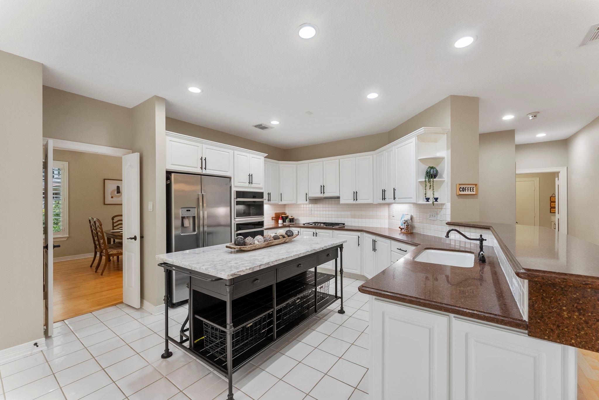 66 Candle Pine Place, The Woodlands Tx 77381 Property Photo 18