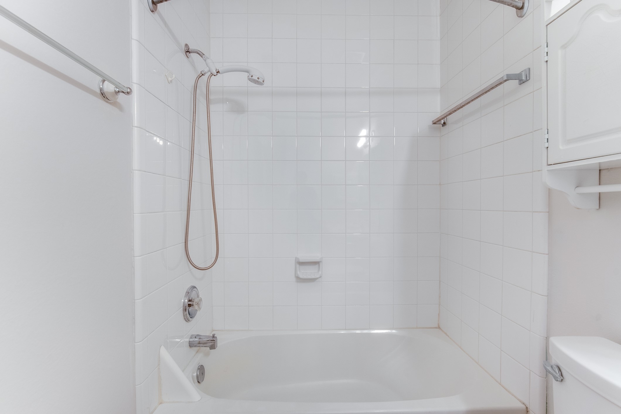 1907 Glen Eden Court Property Photo 23