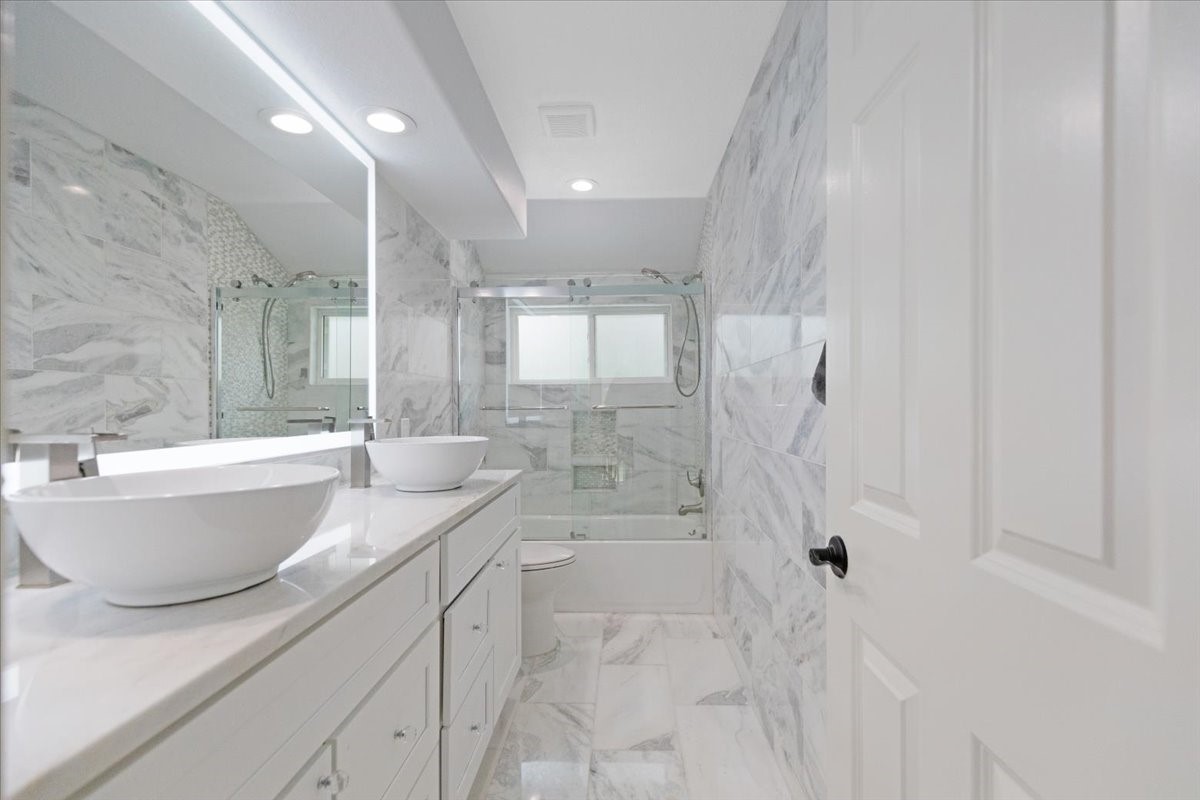 215 Wisteria Walk Circle Property Photo 18