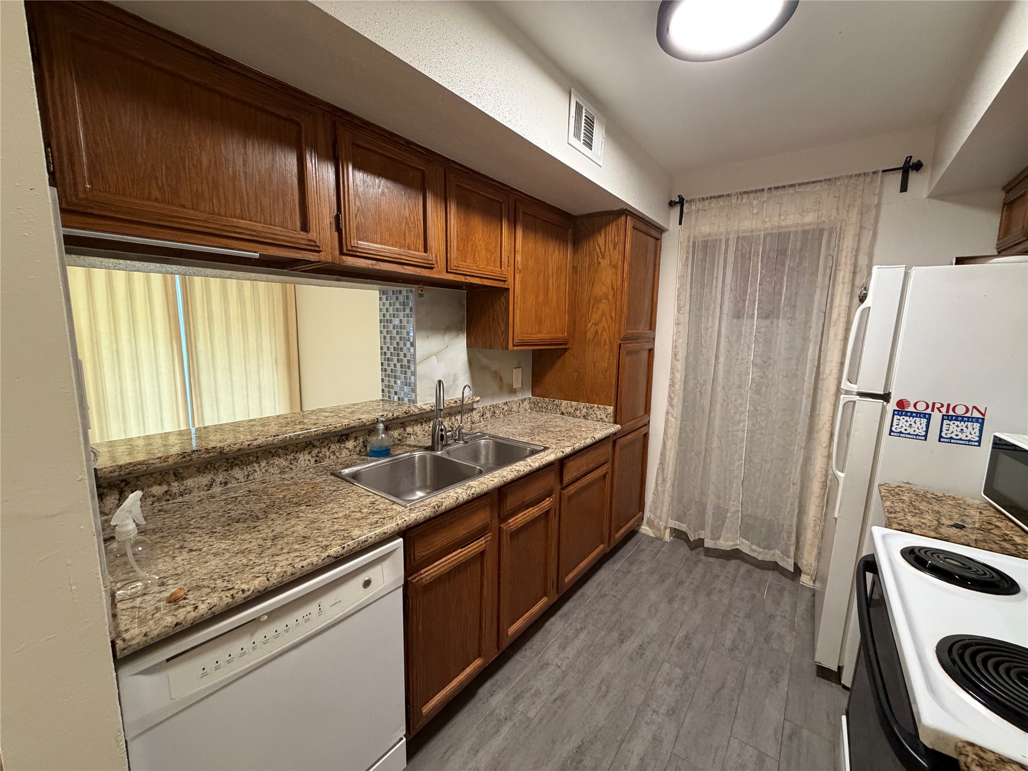 6602 Harbor Town Drive 308 Property Photo 8