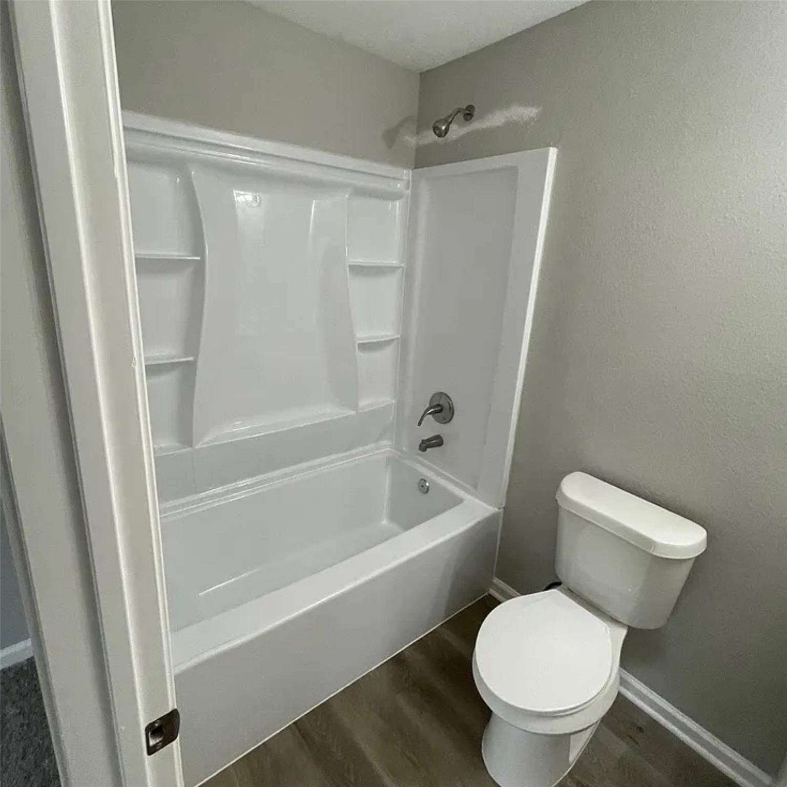 7617 Jutland Road, Houston Tx 77033 Property Photo 7