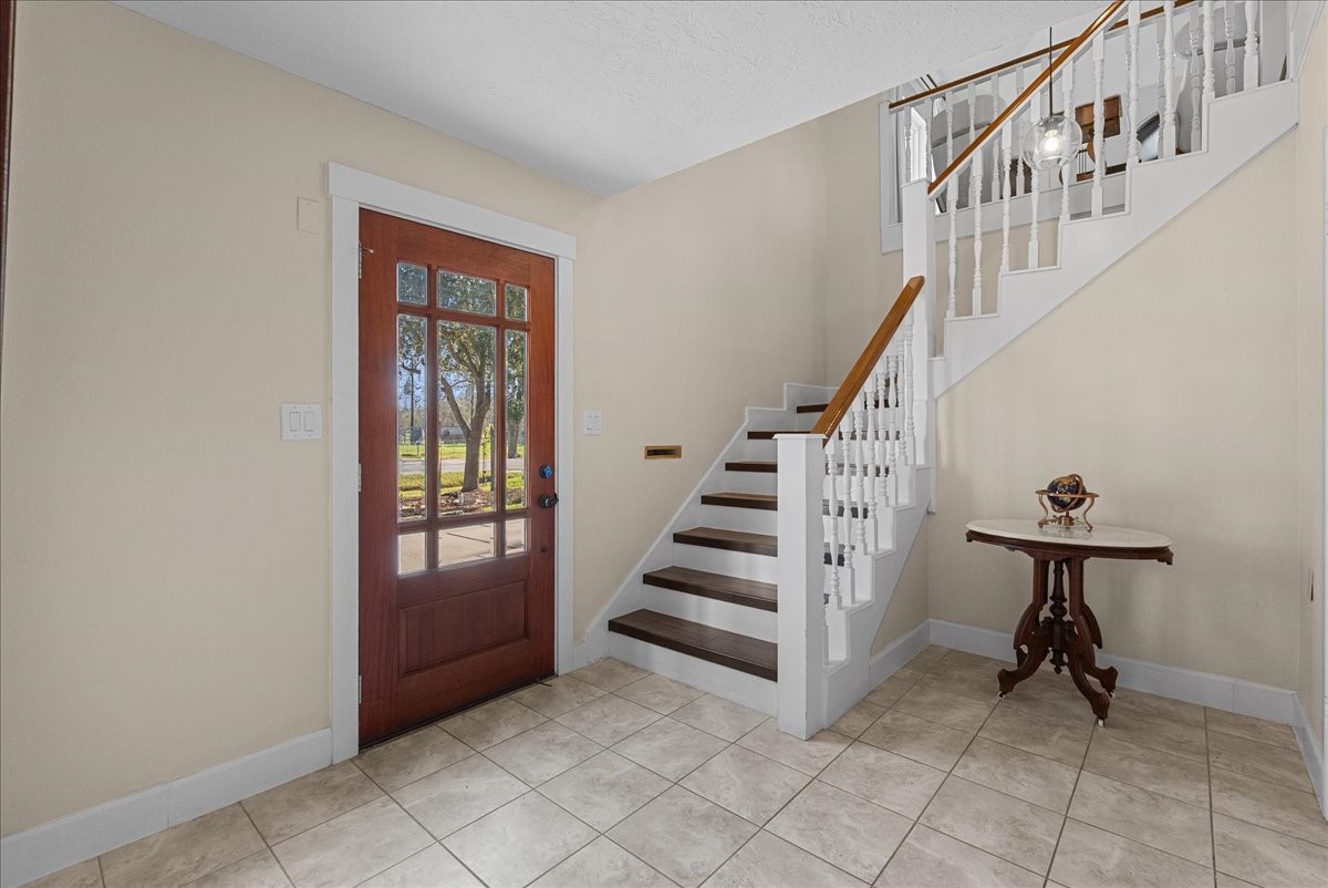 510 Shore Acres Boulevard Property Photo 6