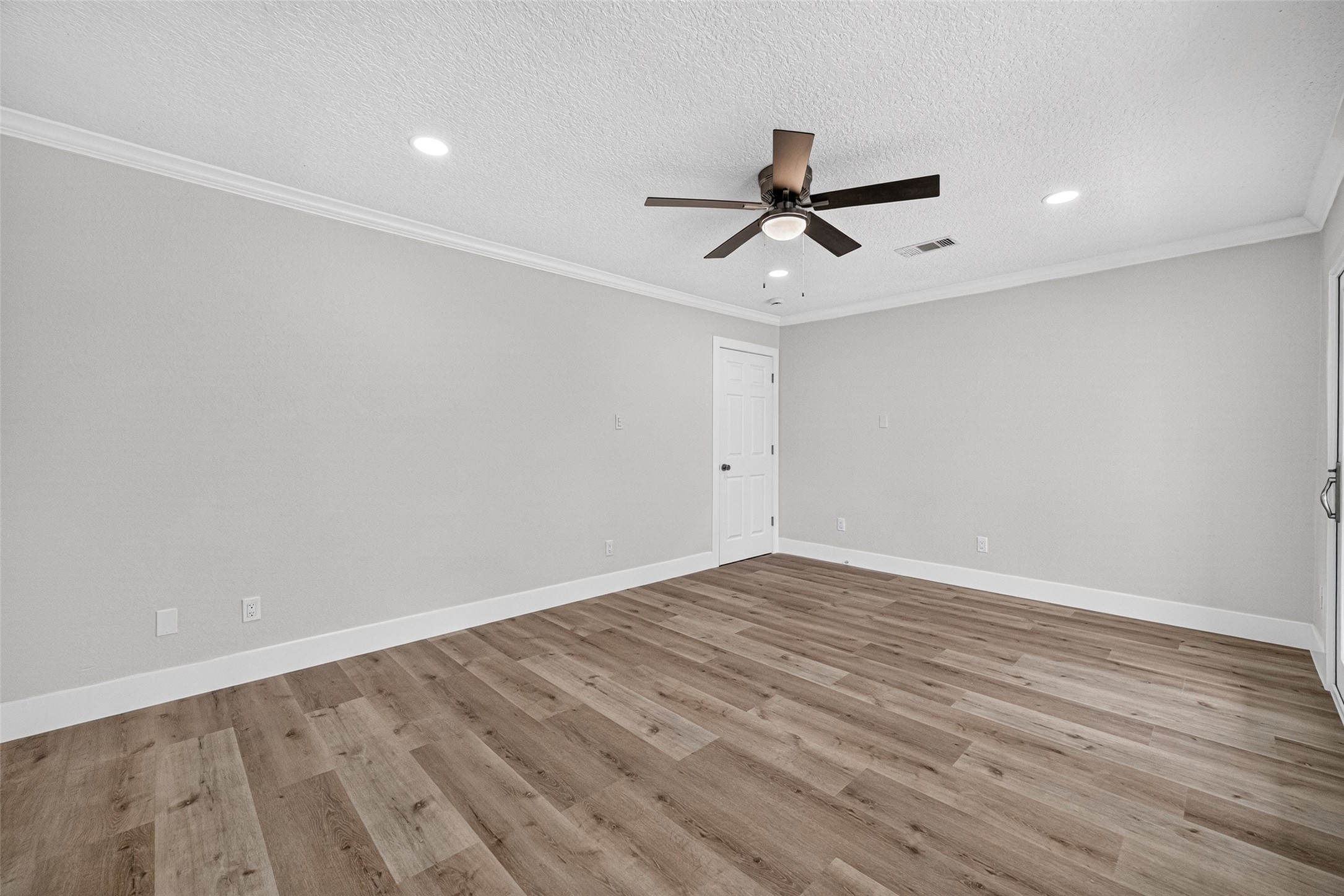 218 Bay Colony Circle Property Photo 15