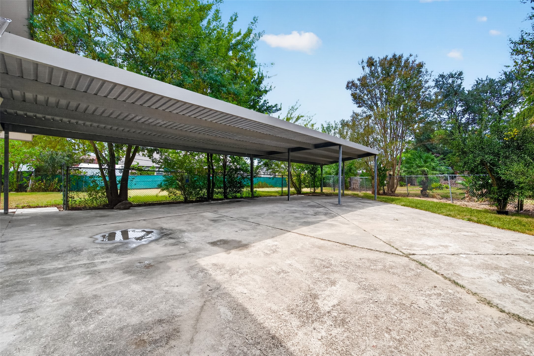 218 Bay Colony Circle Property Photo 18