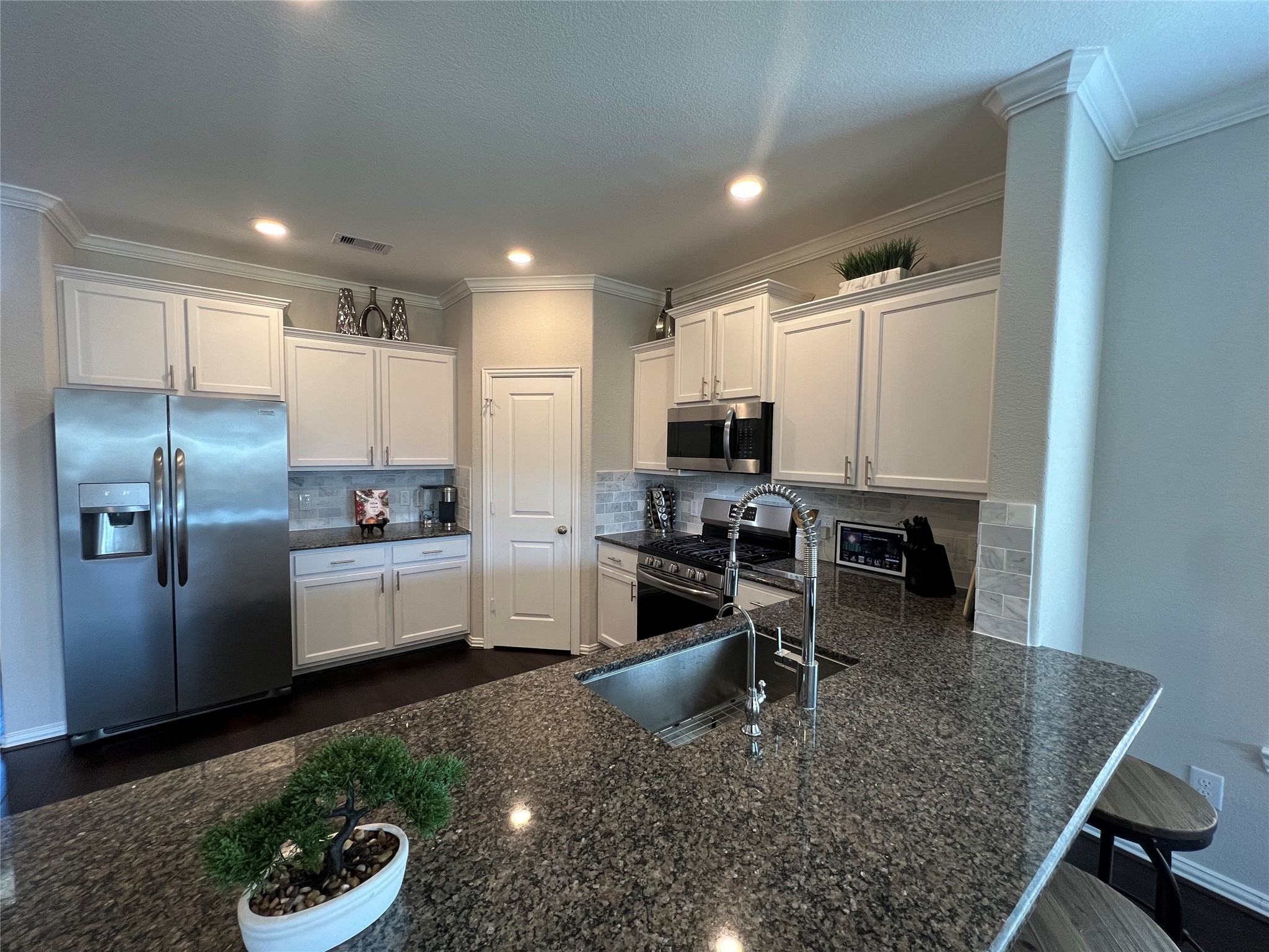 14022 Falling Sky Lane Property Photo 5