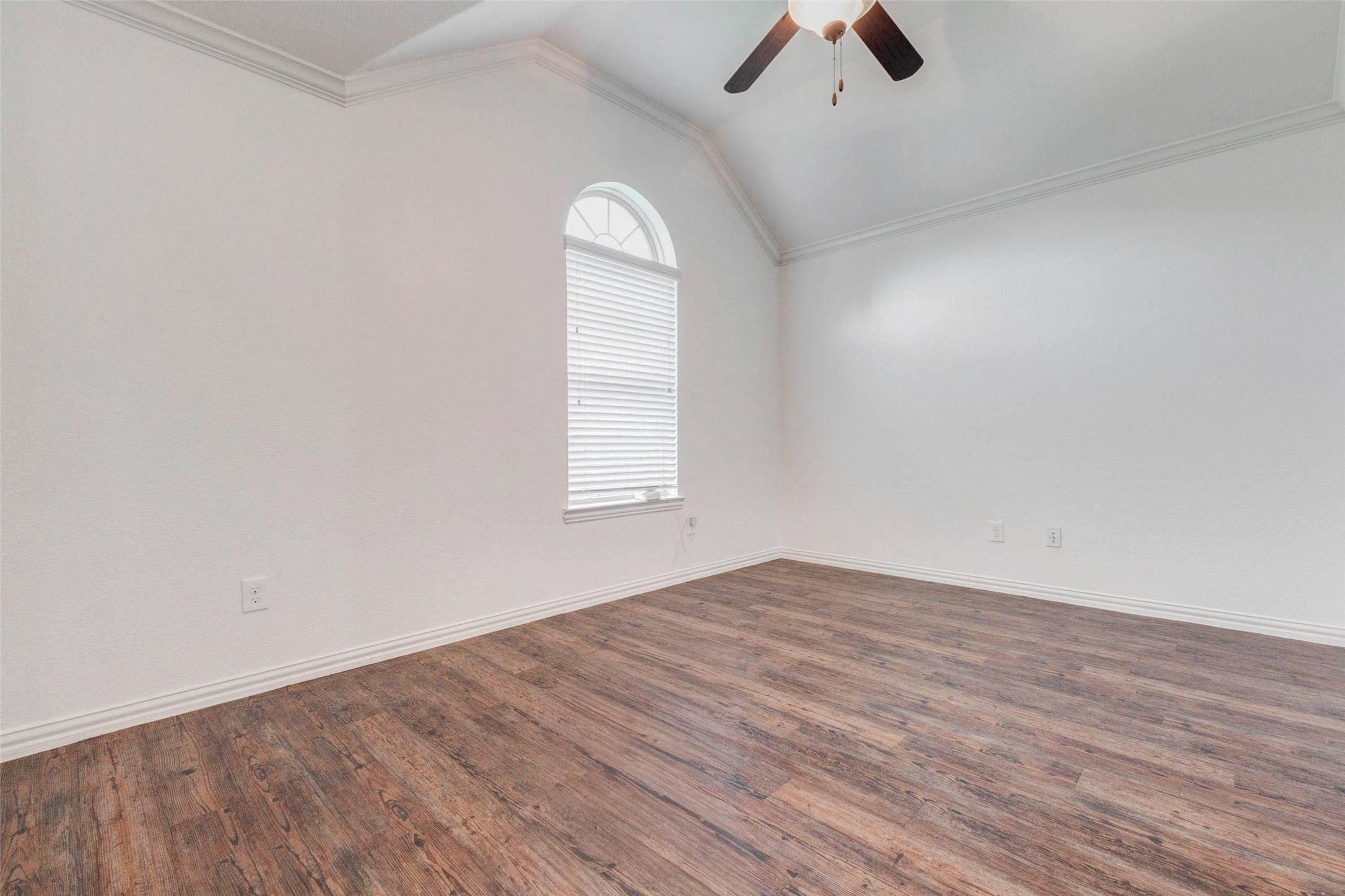 1511 Evermore Manor Lane Property Photo 5