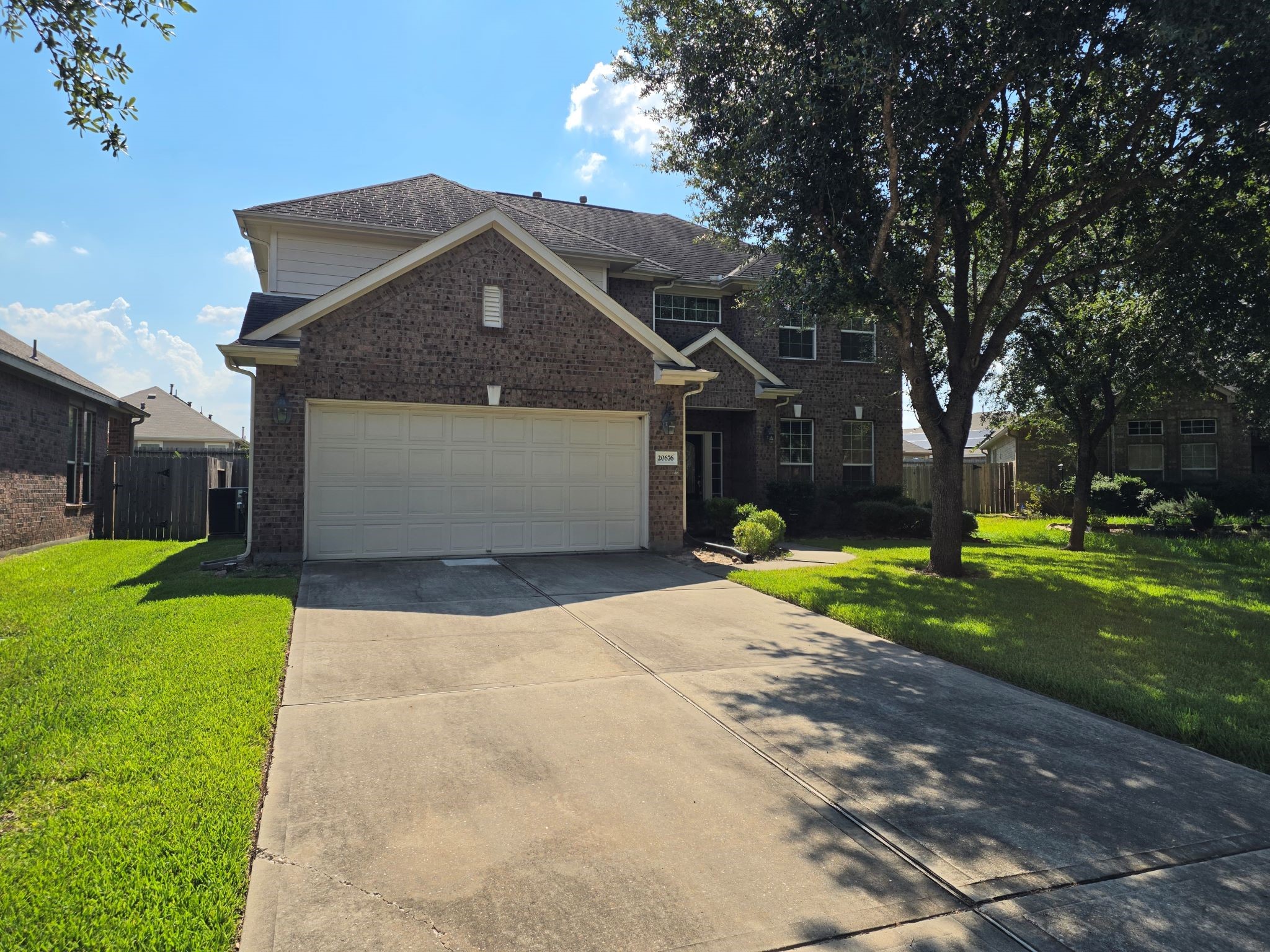 20676 Oakhurst Meadows Drive Property Photo 3