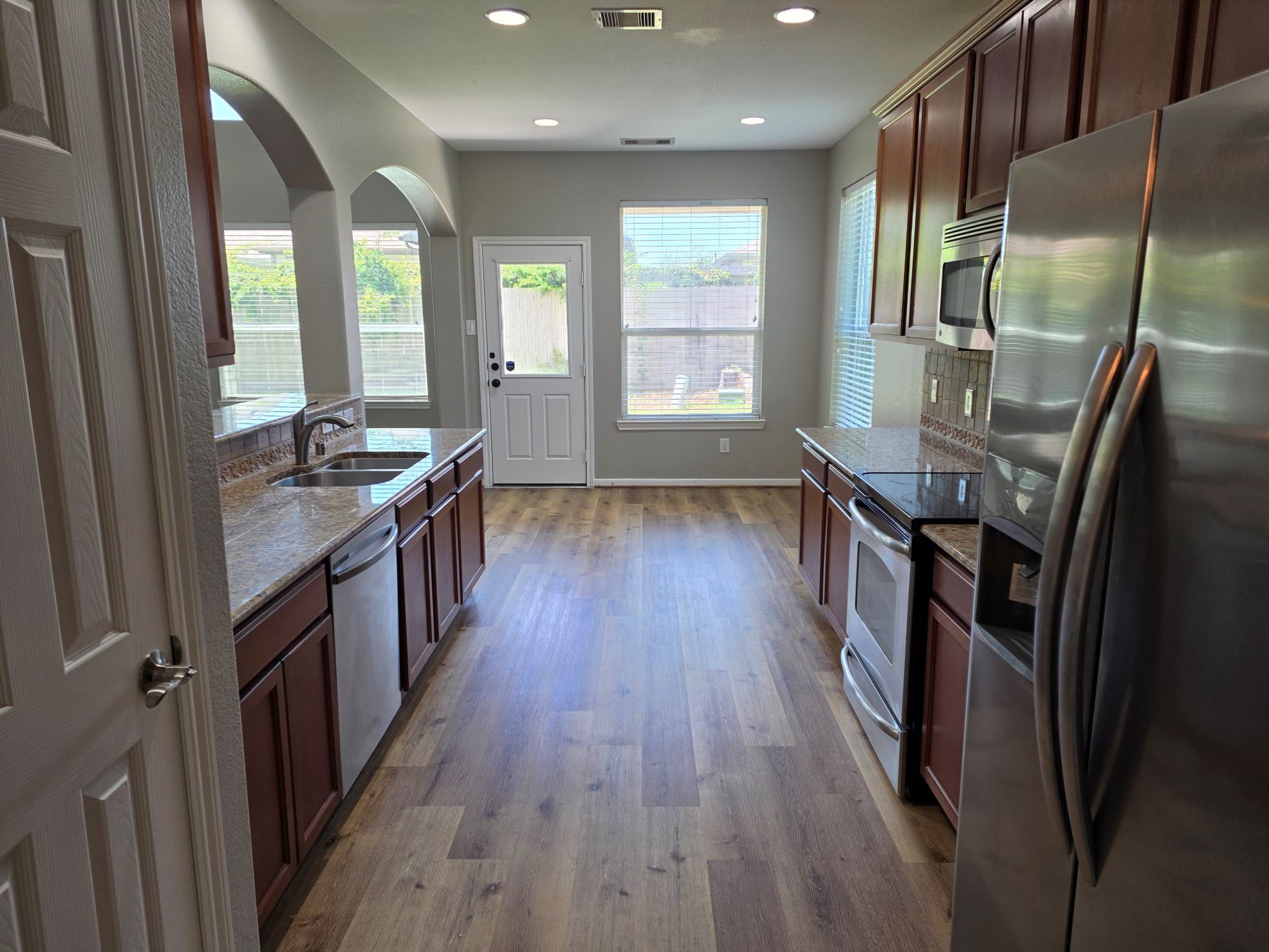 20676 Oakhurst Meadows Drive Property Photo 14