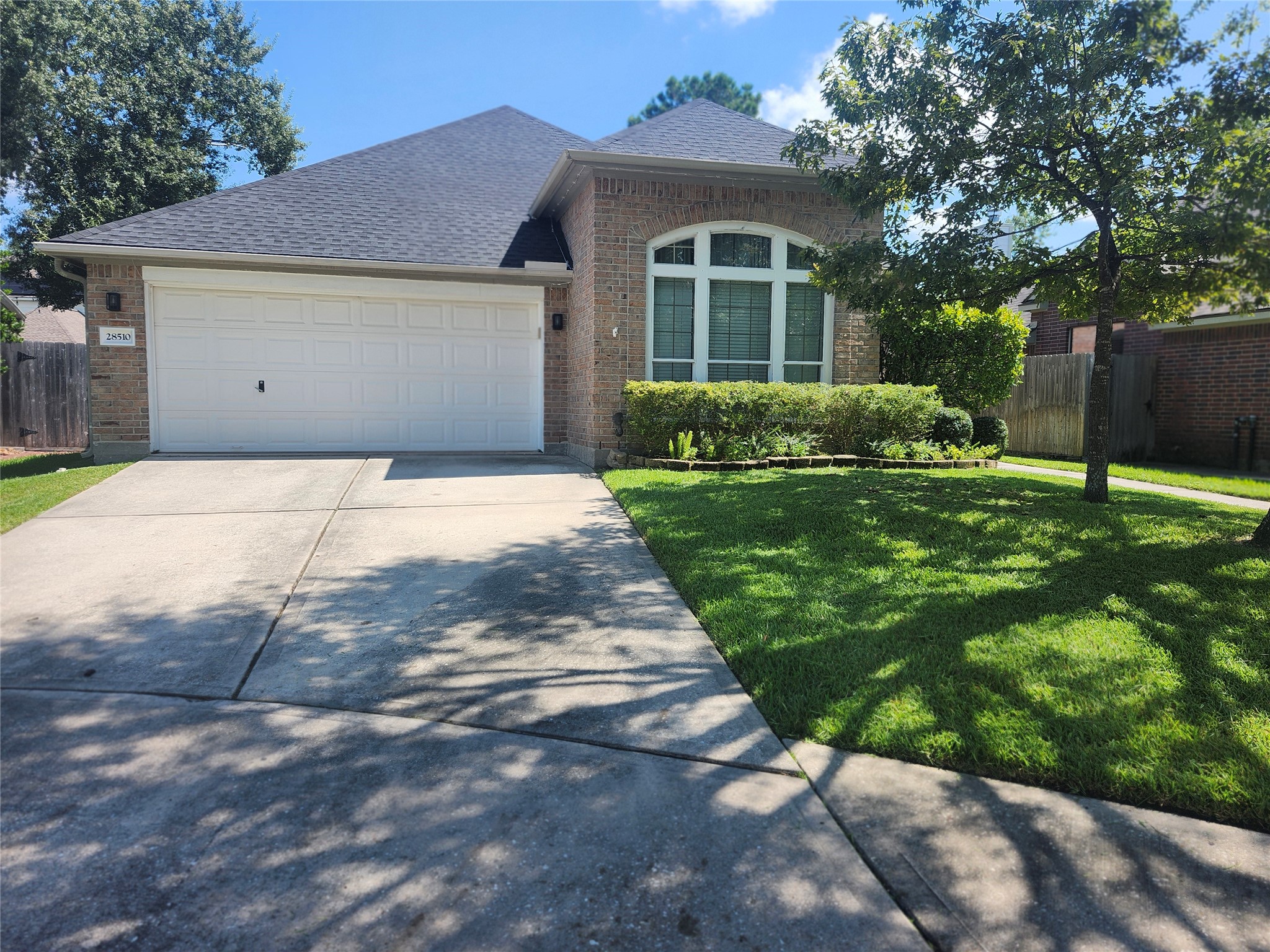 28510 Rustic Pines Court Property Photo 1