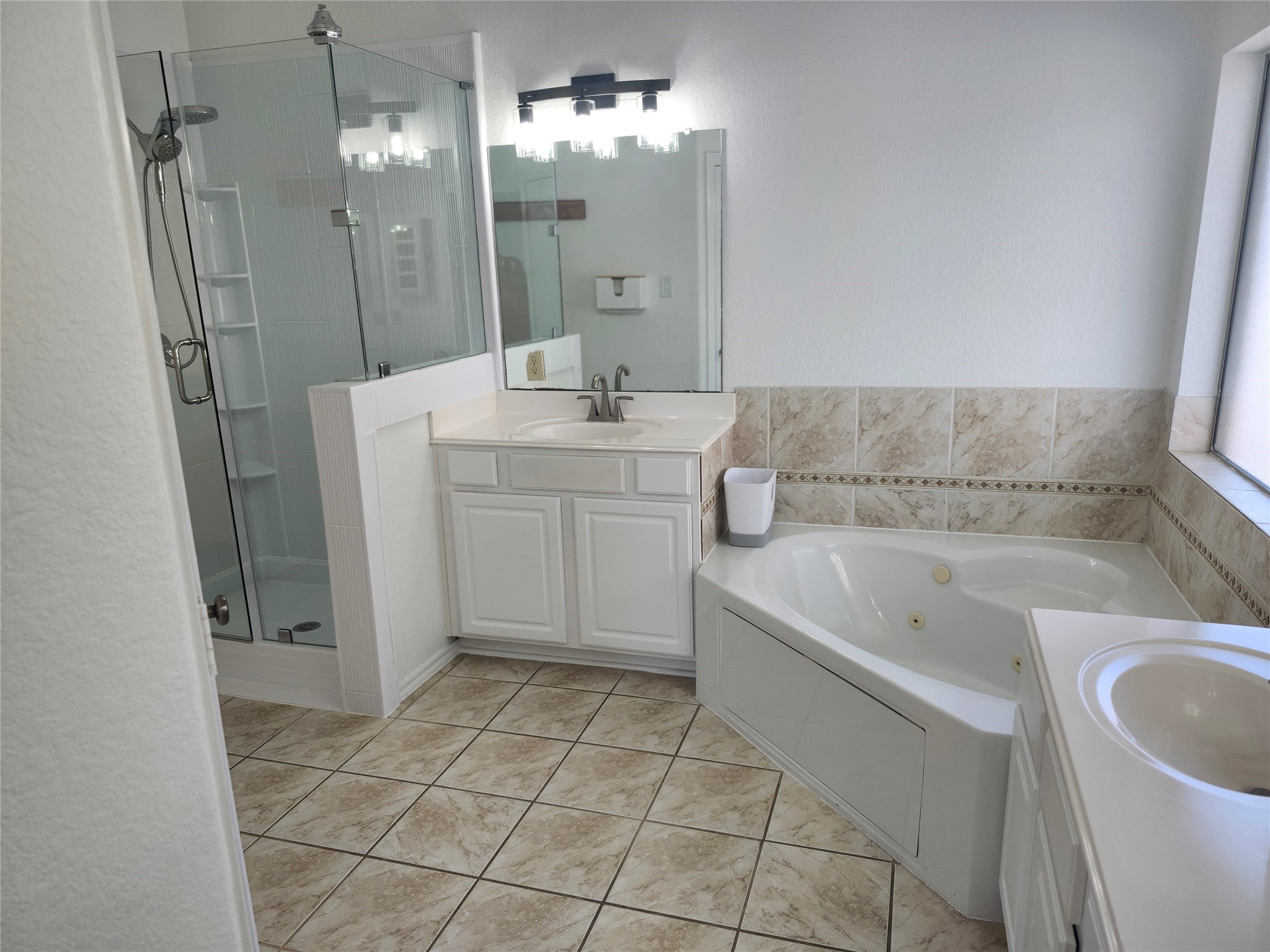 28510 Rustic Pines Court Property Photo 6