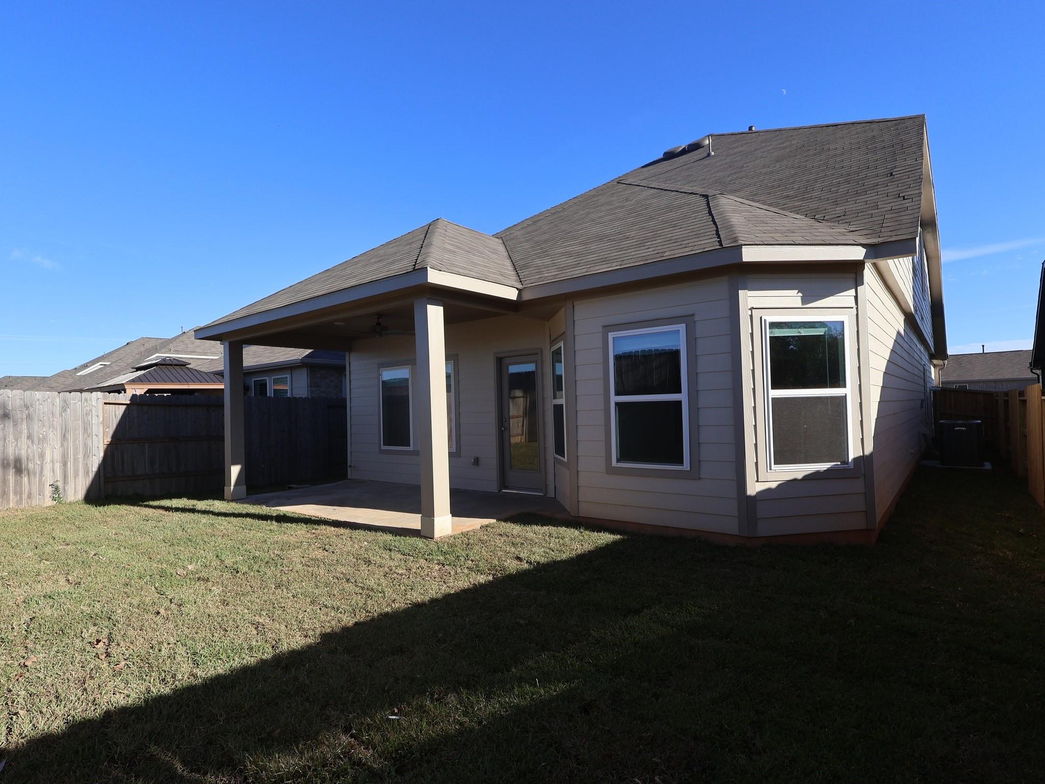240 Hazy Pines Lane, Willis Tx 77378 Property Photo 15