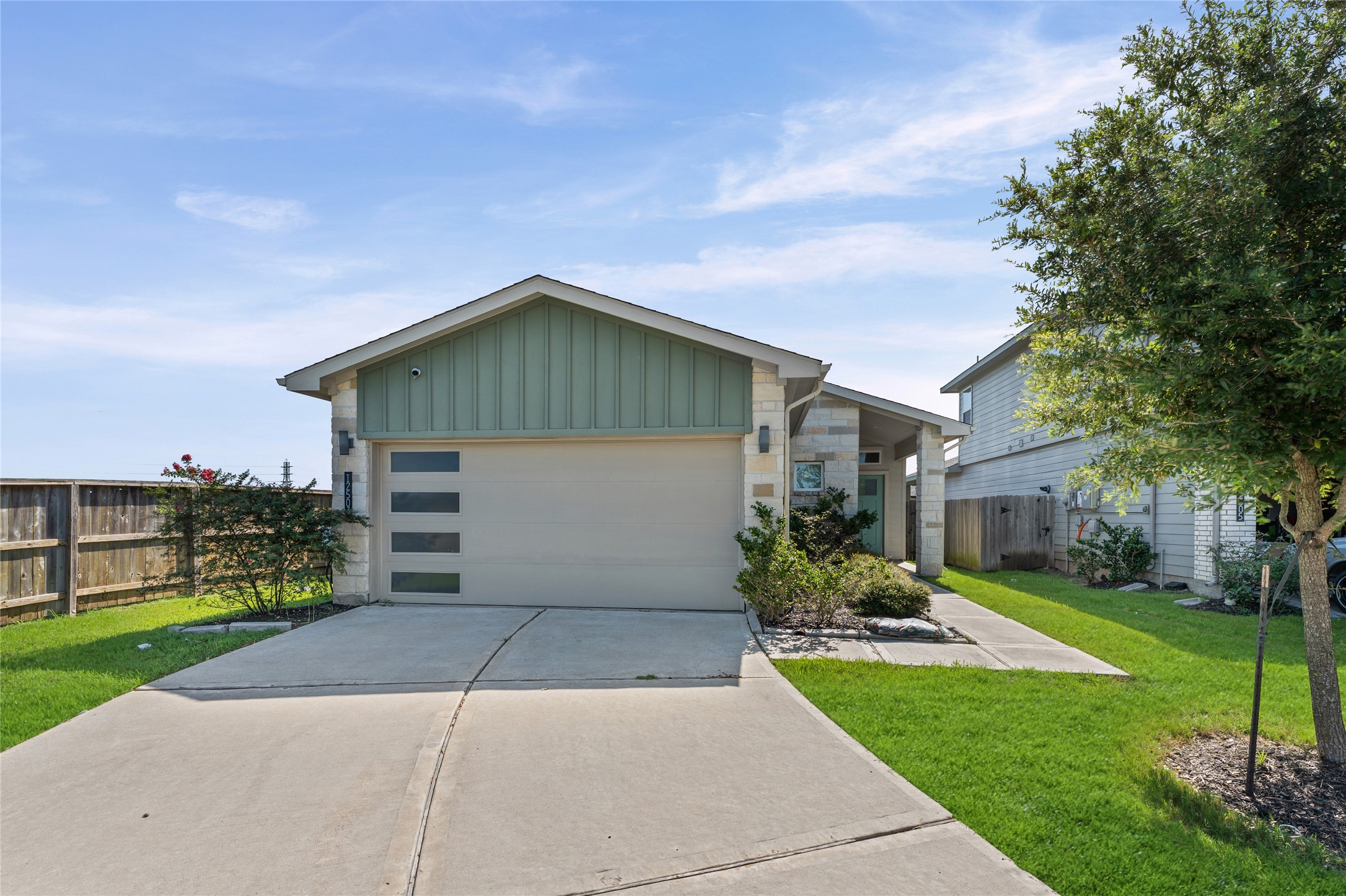 12503 Newport Arch Lane Property Photo 1