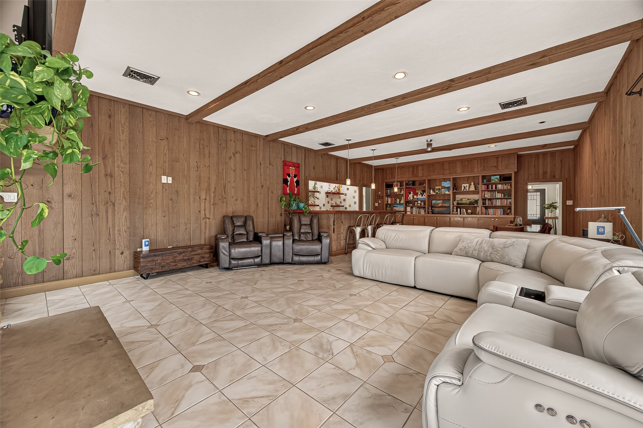 15302 Jersey Drive Property Photo 17