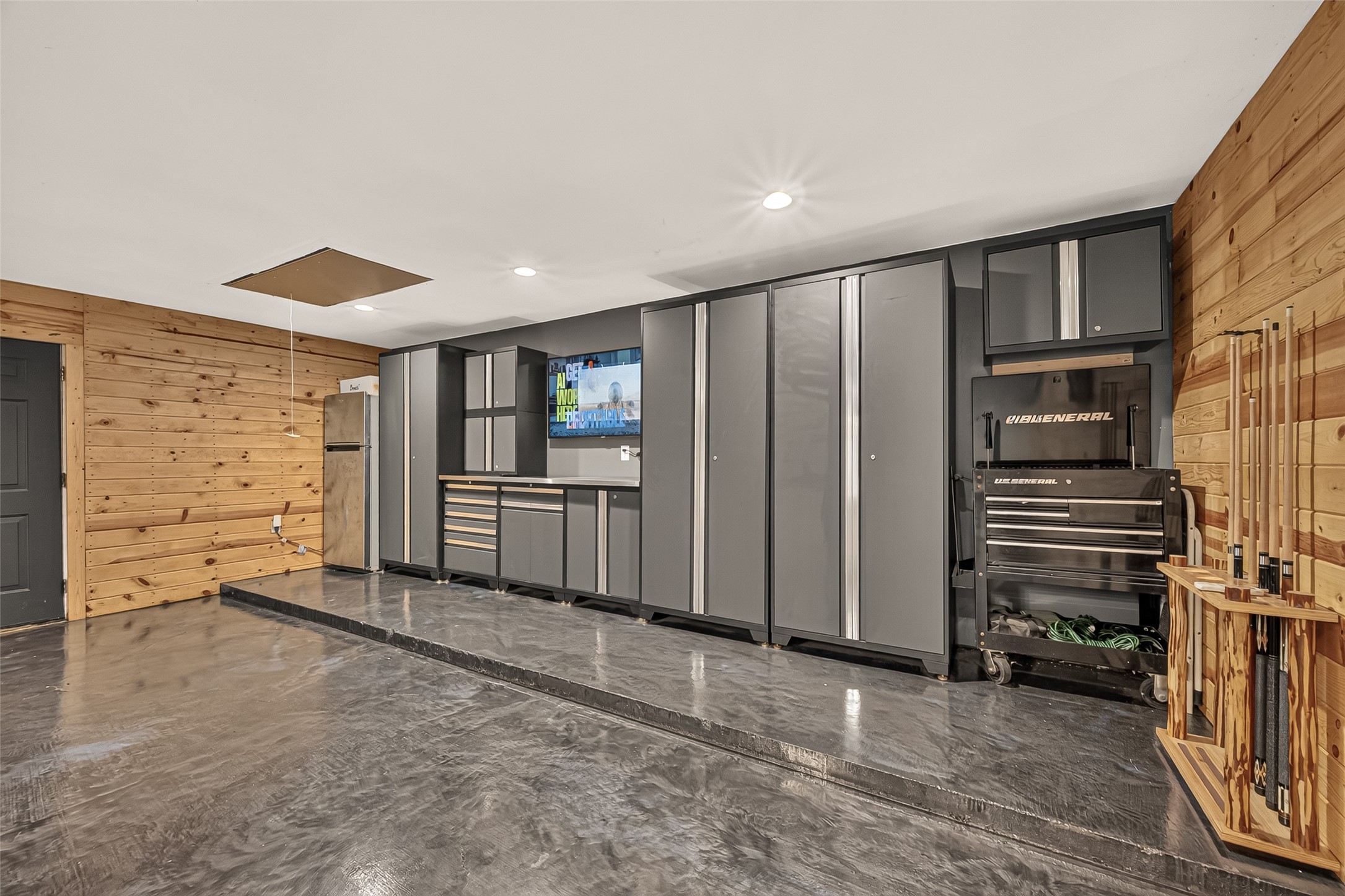 15302 Jersey Drive Property Photo 19