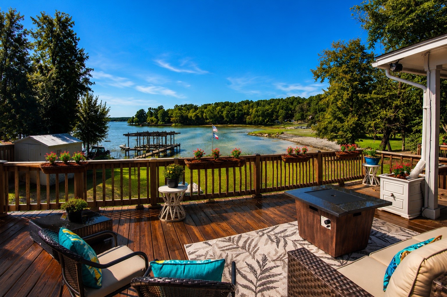 150 Edgewater Way Property Photo 7