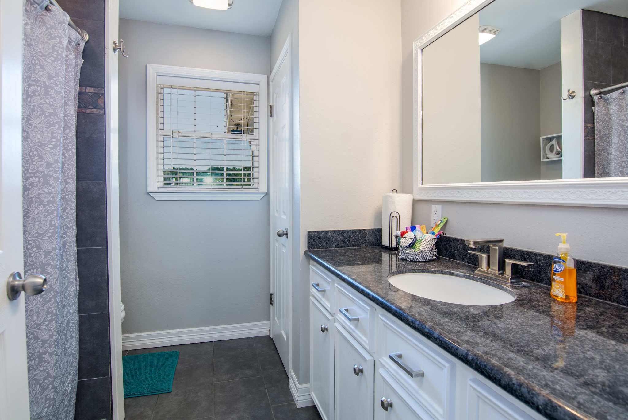 150 Edgewater Way Property Photo 25
