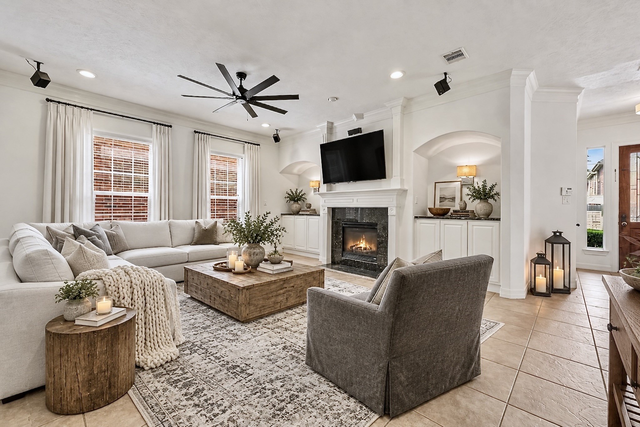 13323 Olive Trace Property Photo 1