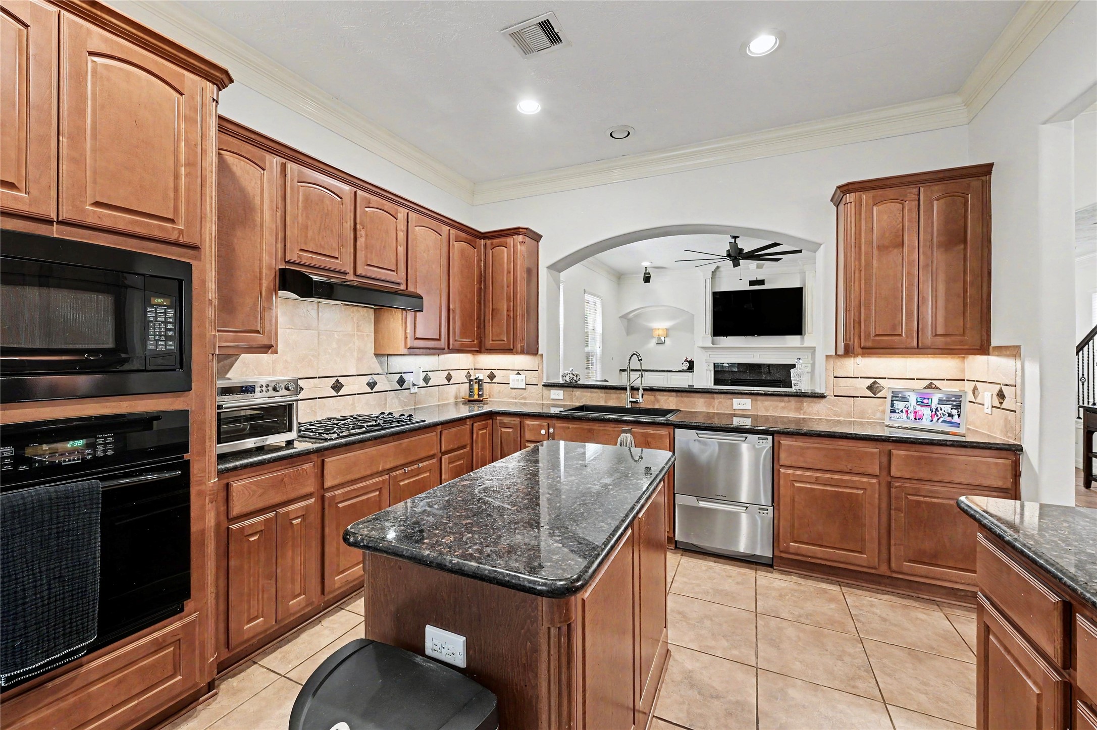 13323 Olive Trace Property Photo 12