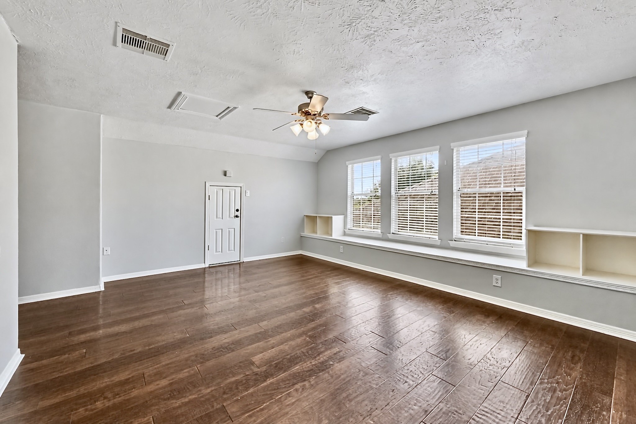 13323 Olive Trace Property Photo 20
