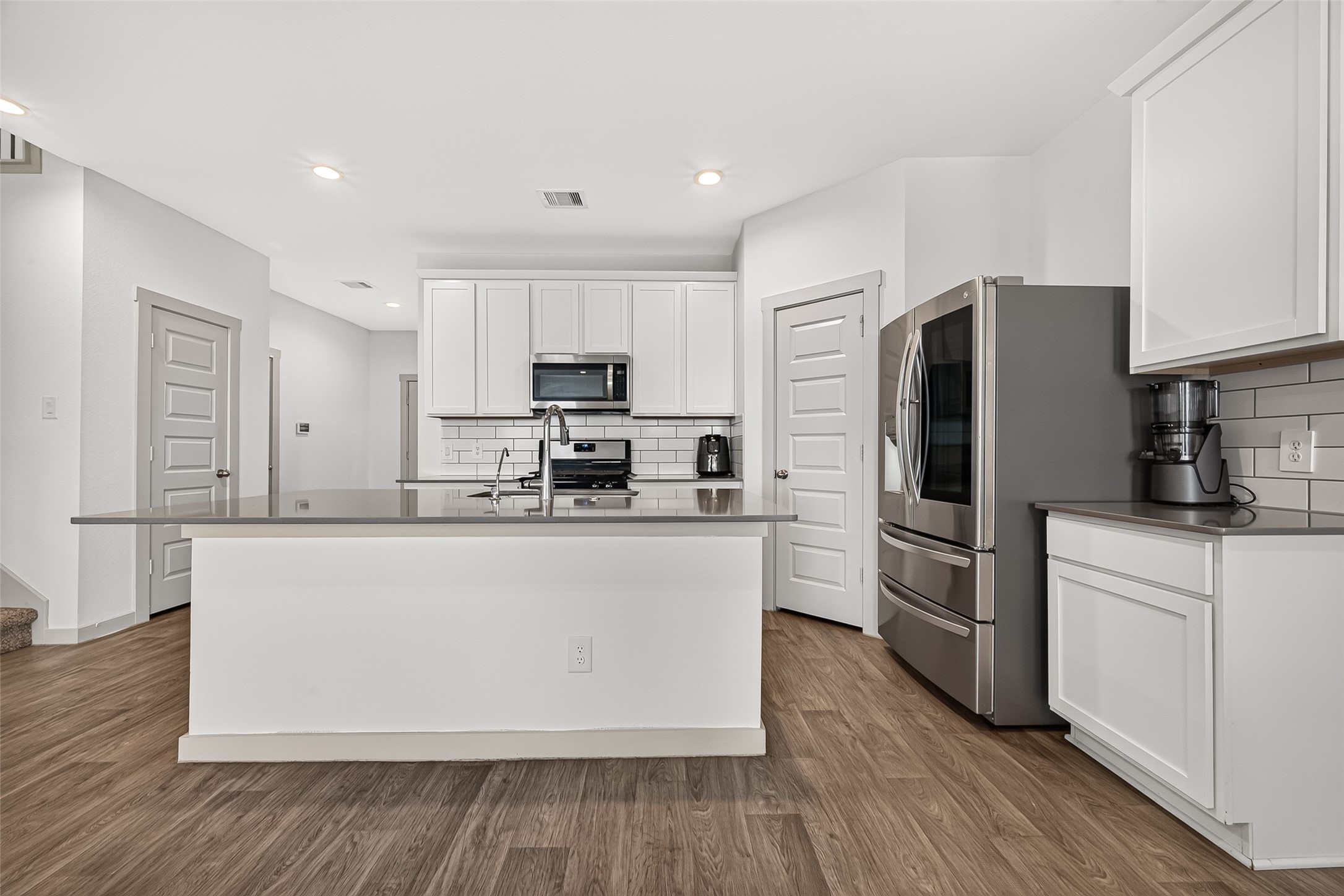 6903 Green Embers Lane Property Photo 15