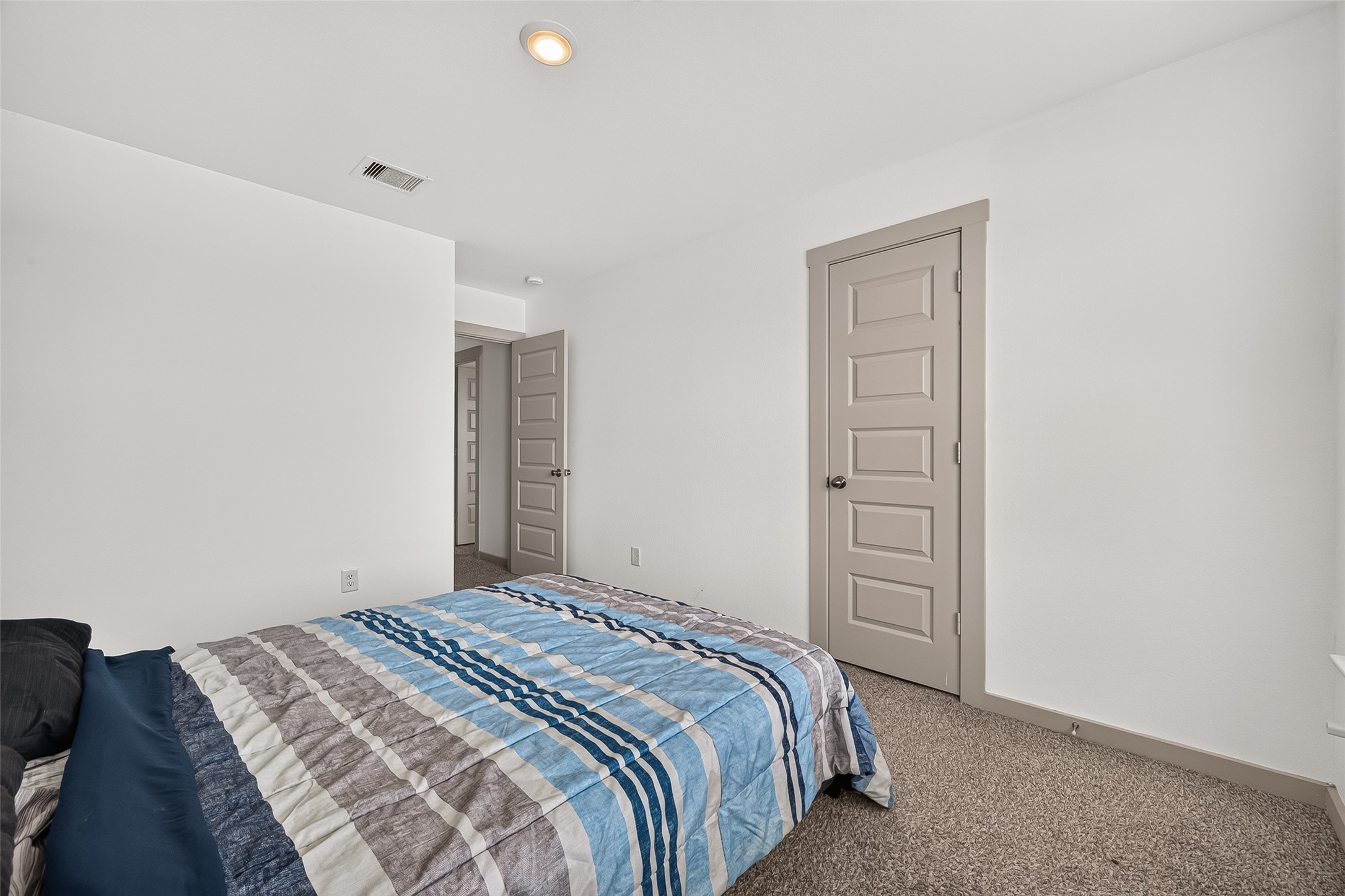6903 Green Embers Lane Property Photo 37