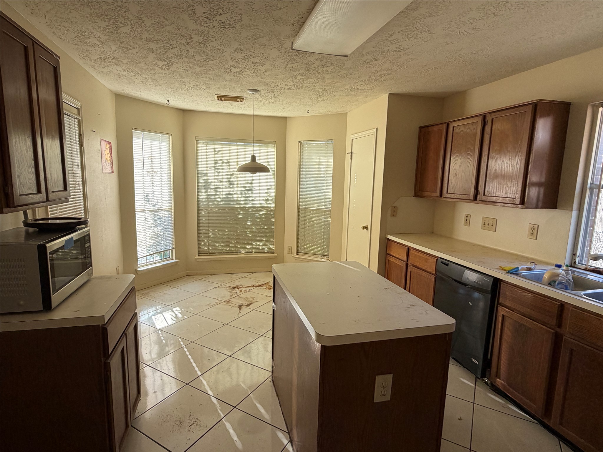 6430 Cape Forward Drive Property Photo 15