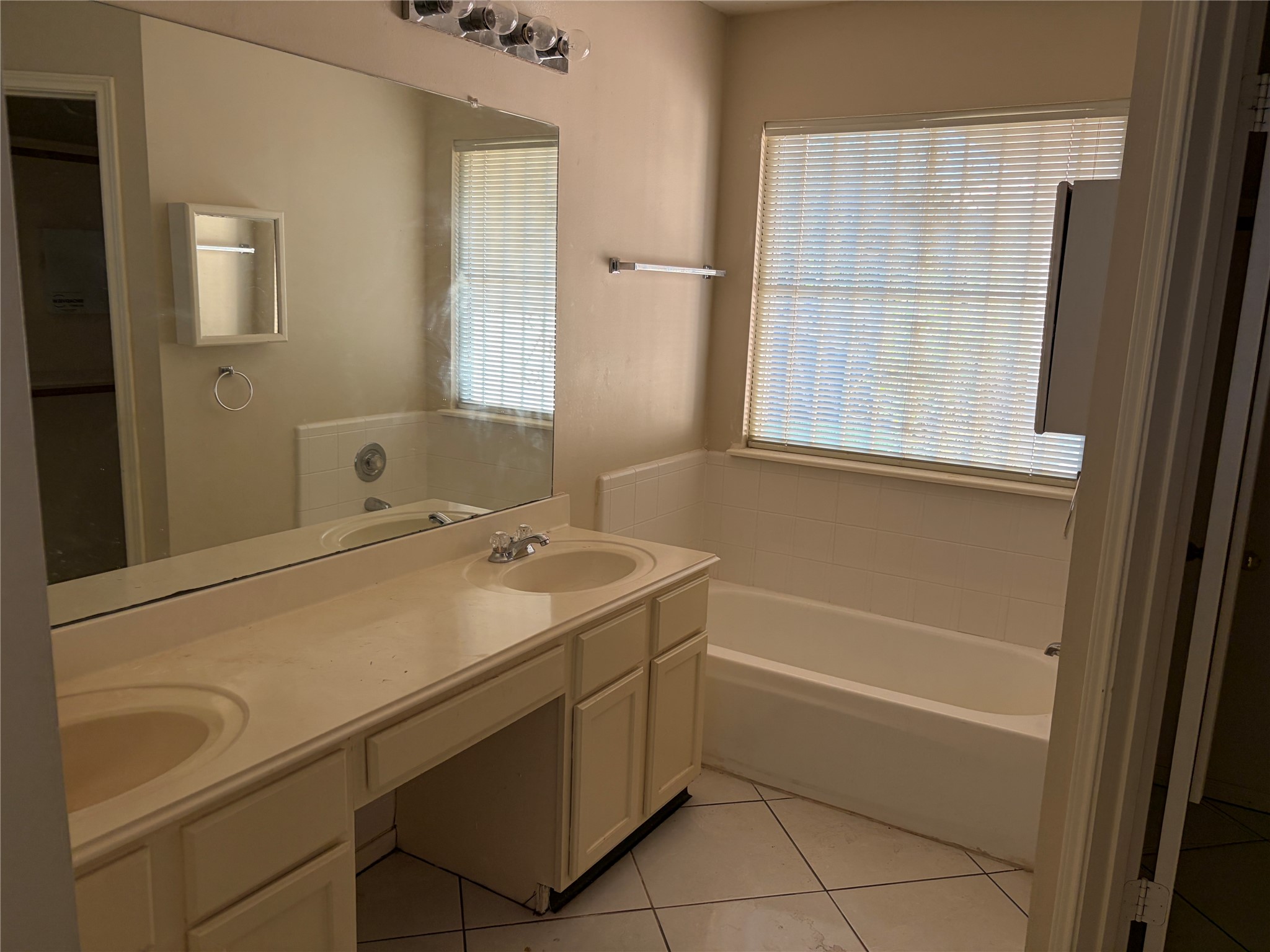 6430 Cape Forward Drive Property Photo 25