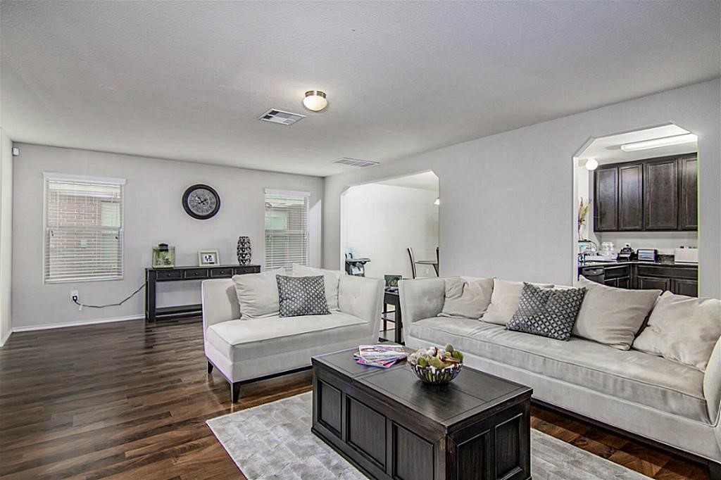 8102 Yaupon View Drive Property Photo 17