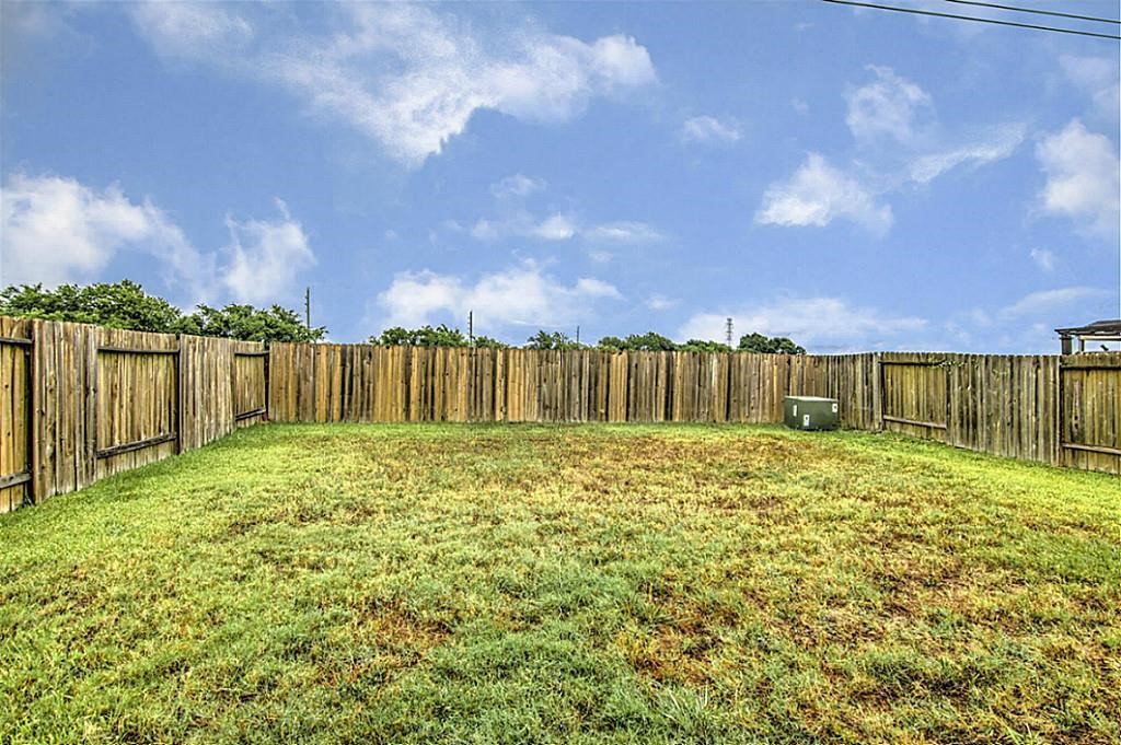 8102 Yaupon View Drive Property Photo 31
