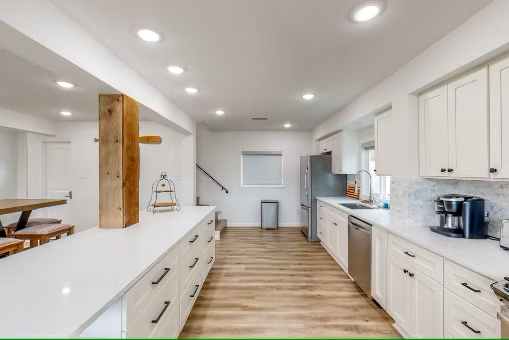 60 Edgewater Way Property Photo 4