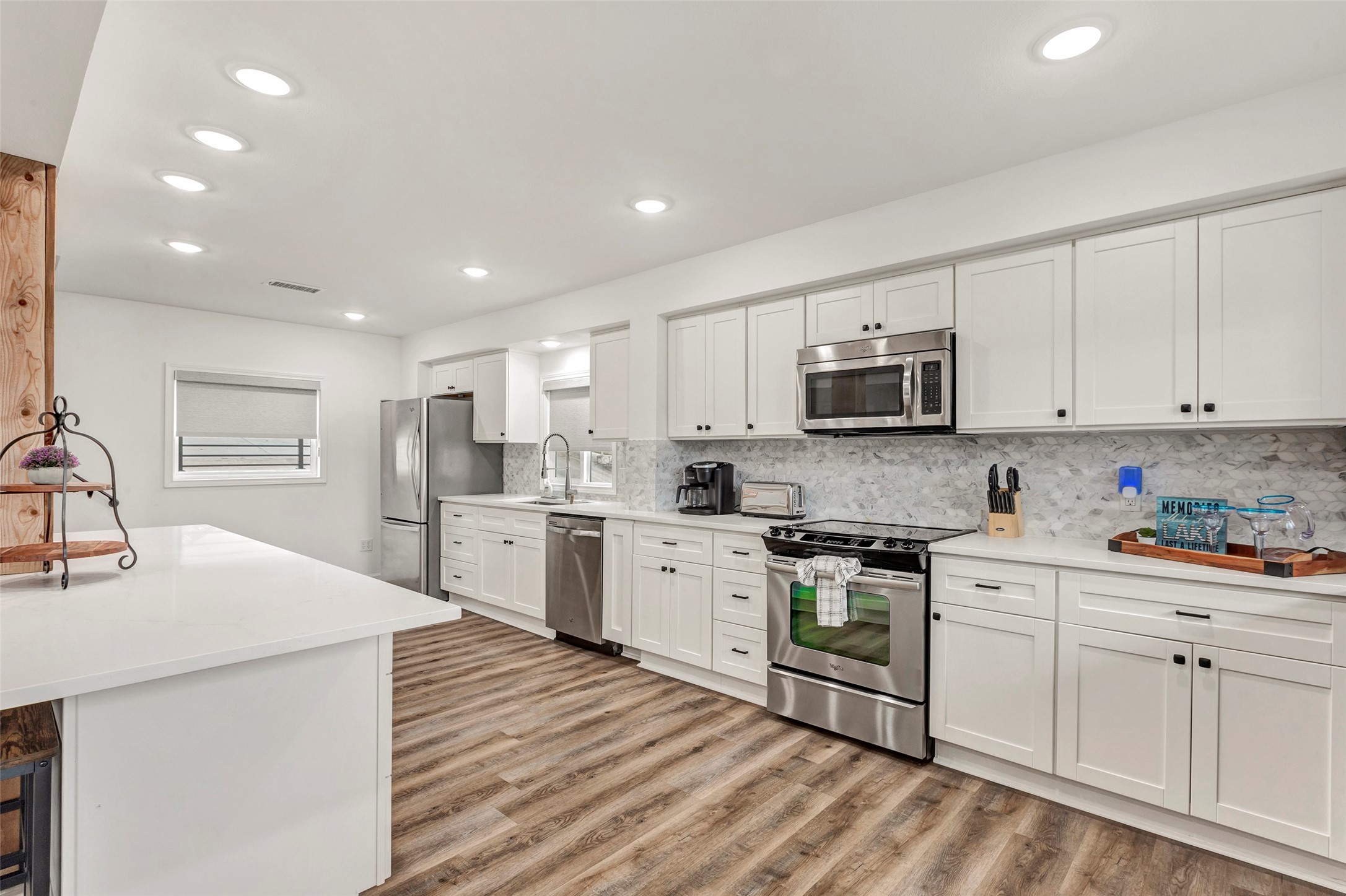 60 Edgewater Way Property Photo 10