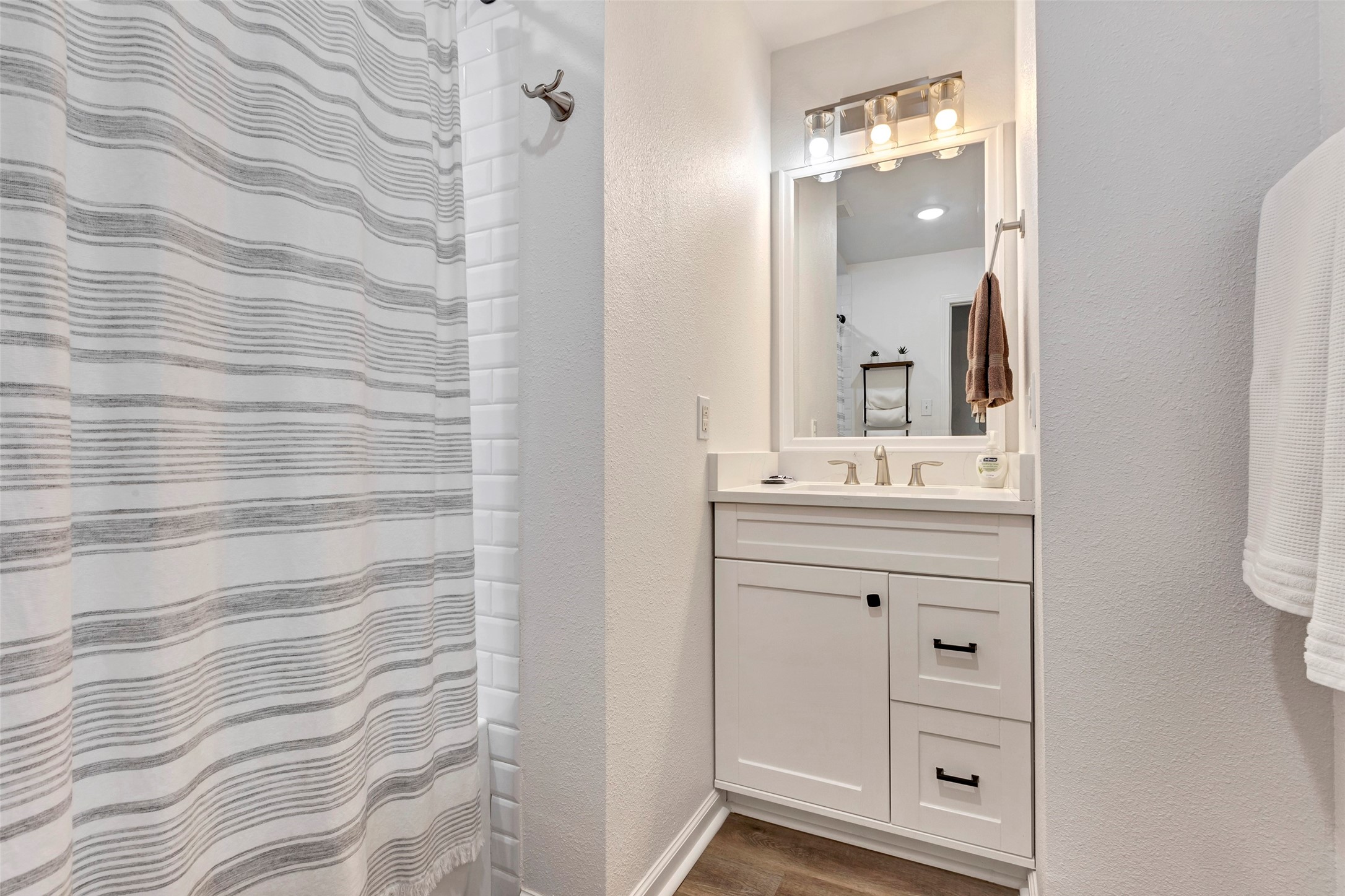 60 Edgewater Way Property Photo 19