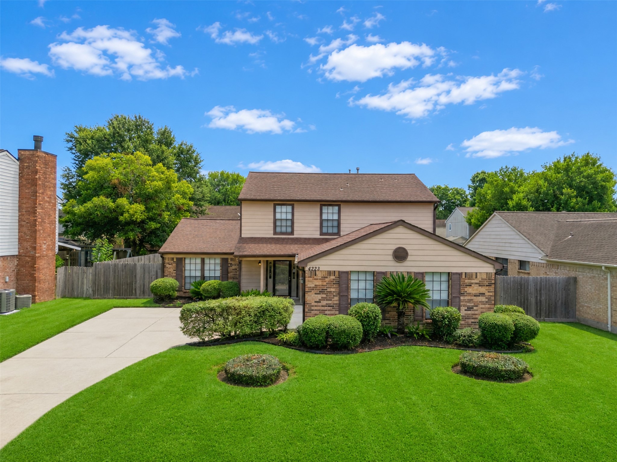 4223 Glen Avon Drive Property Photo 1