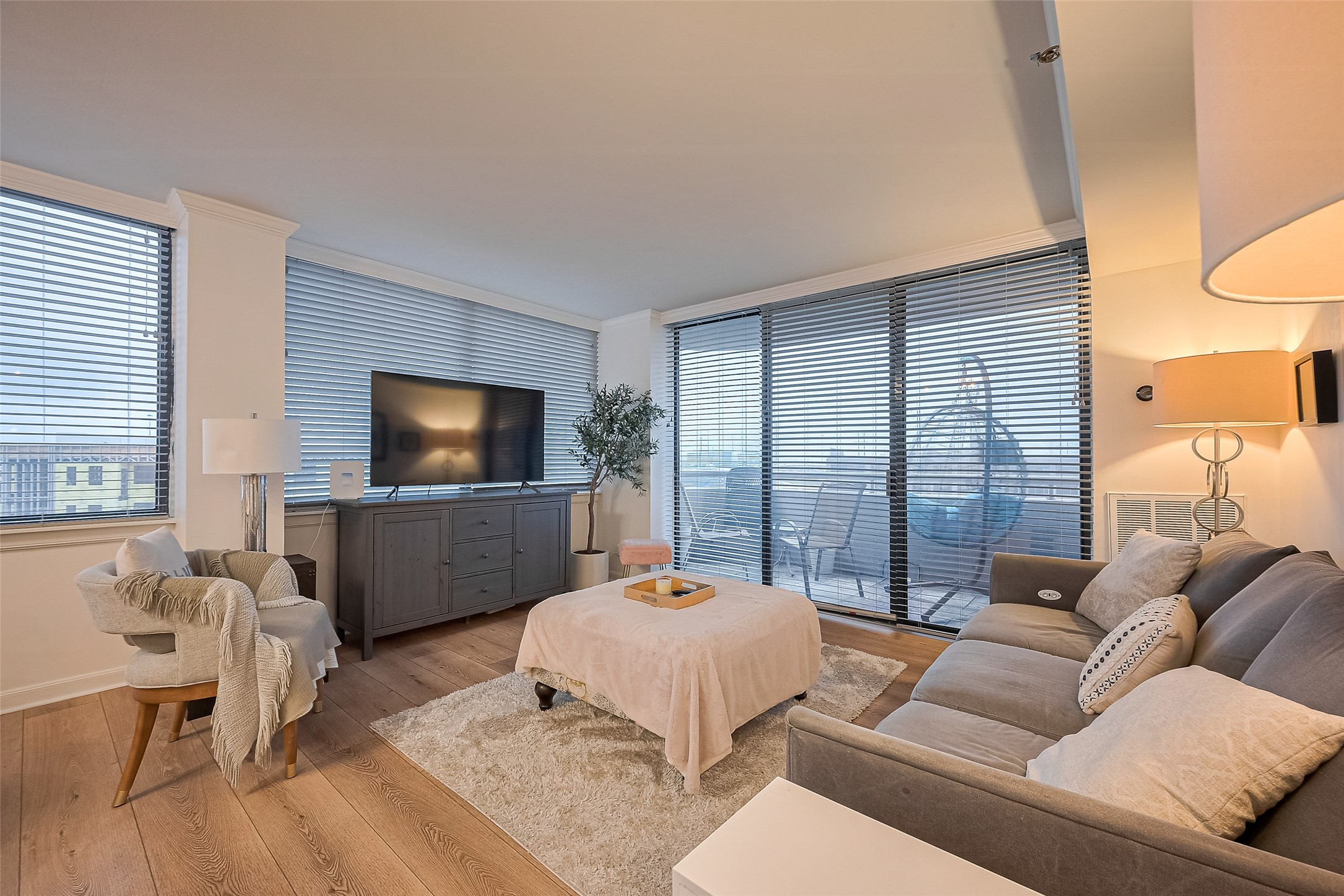 3525 Sage Road 1004 Property Photo 1