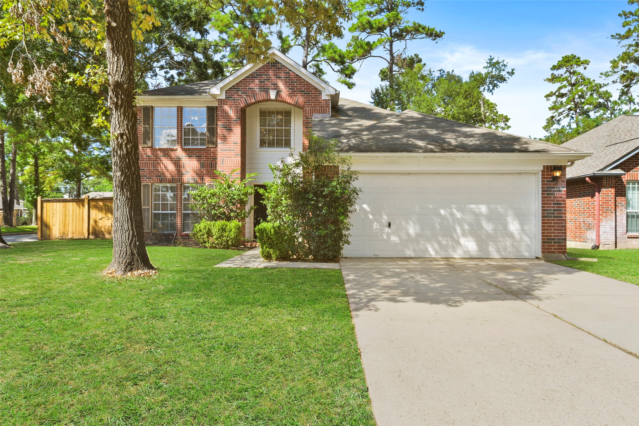 2003 Whitelaw Drive Property Photo 1