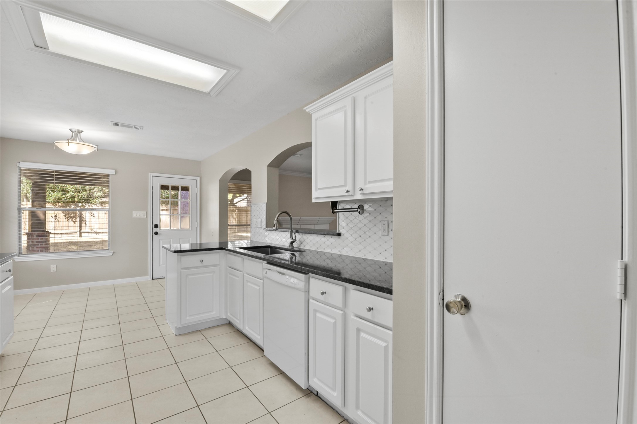 2003 Whitelaw Drive Property Photo 18
