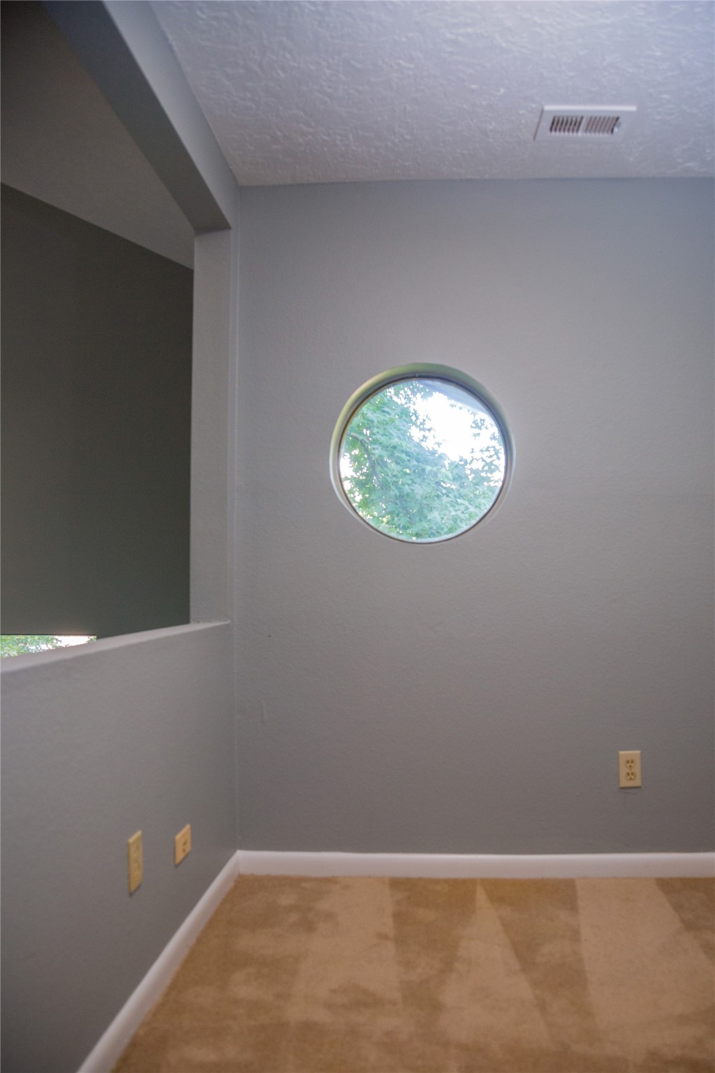 512 County Rd 337 Property Photo 15