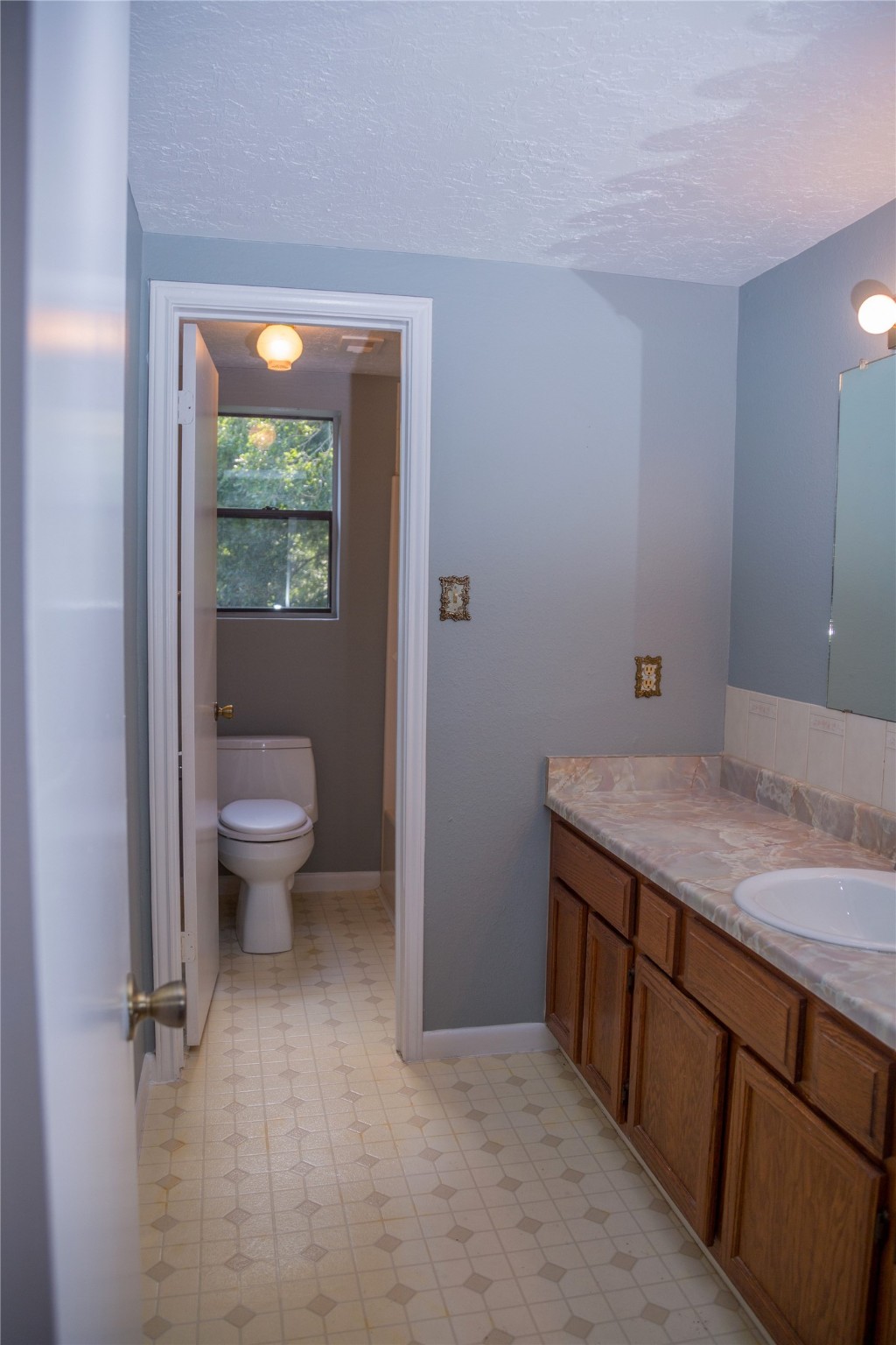 512 County Rd 337 Property Photo 16
