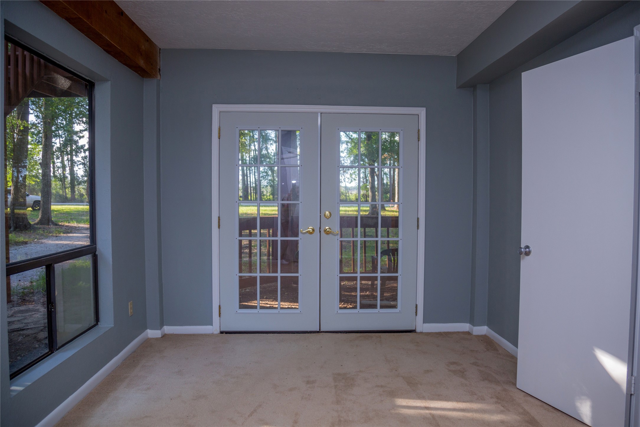 512 County Rd 337 Property Photo 24