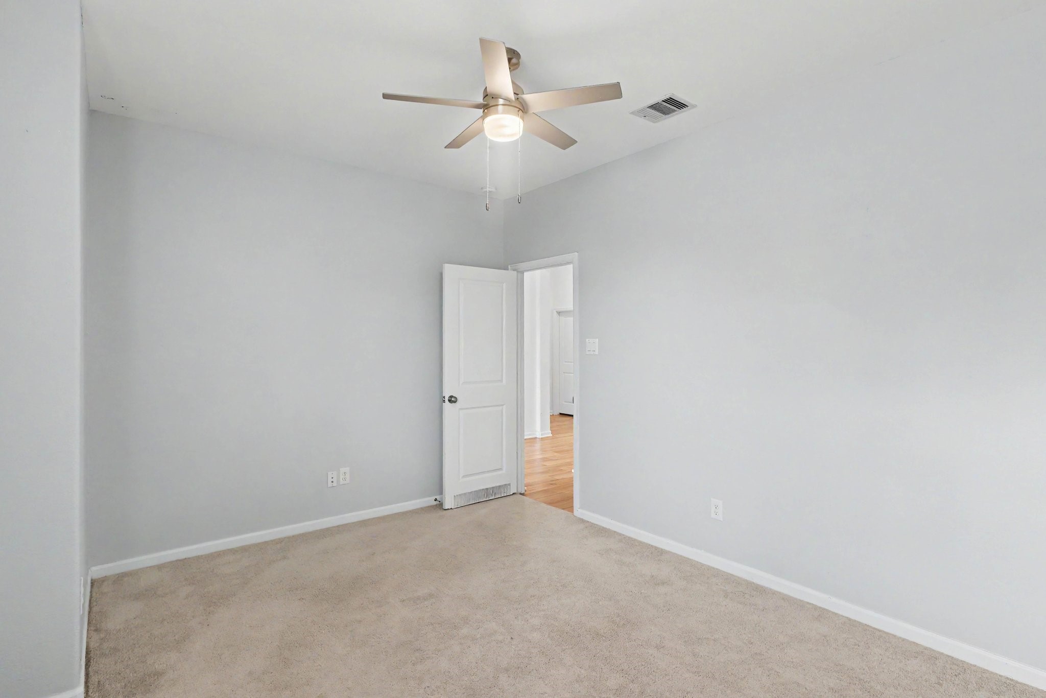 9407 Sea Star Lane Property Photo 11