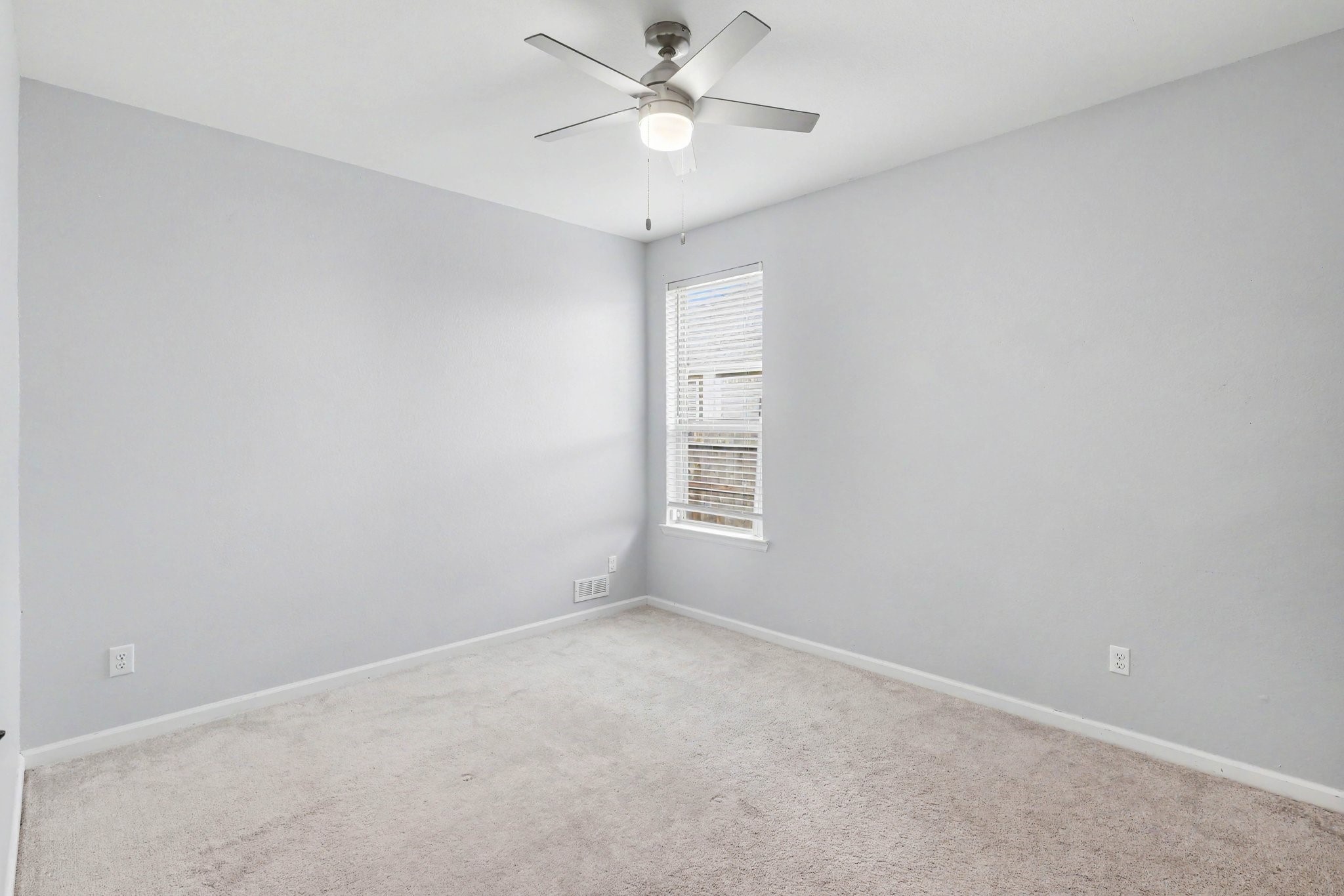 9407 Sea Star Lane Property Photo 14