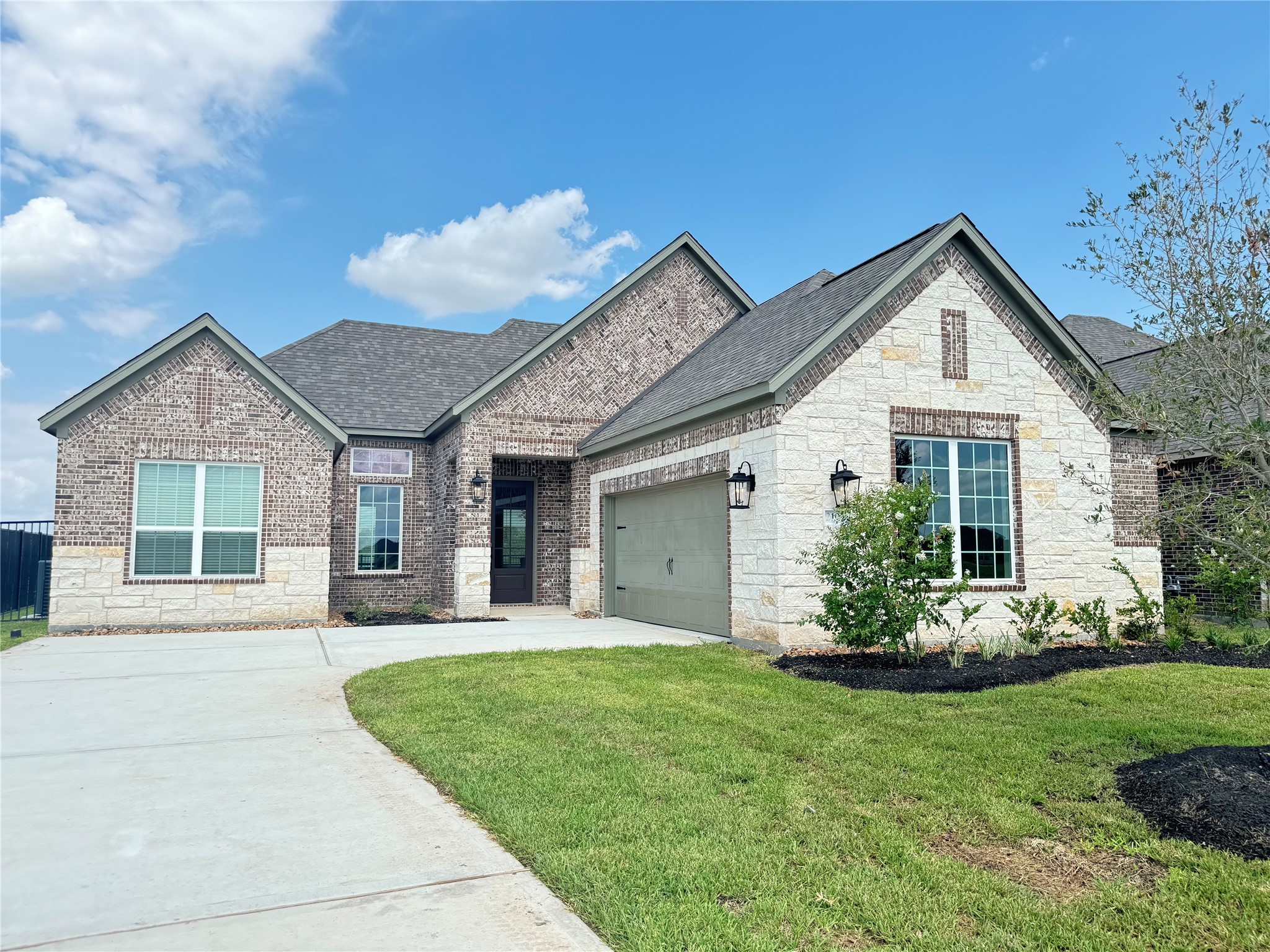 2107 Tioga View Drive Property Photo