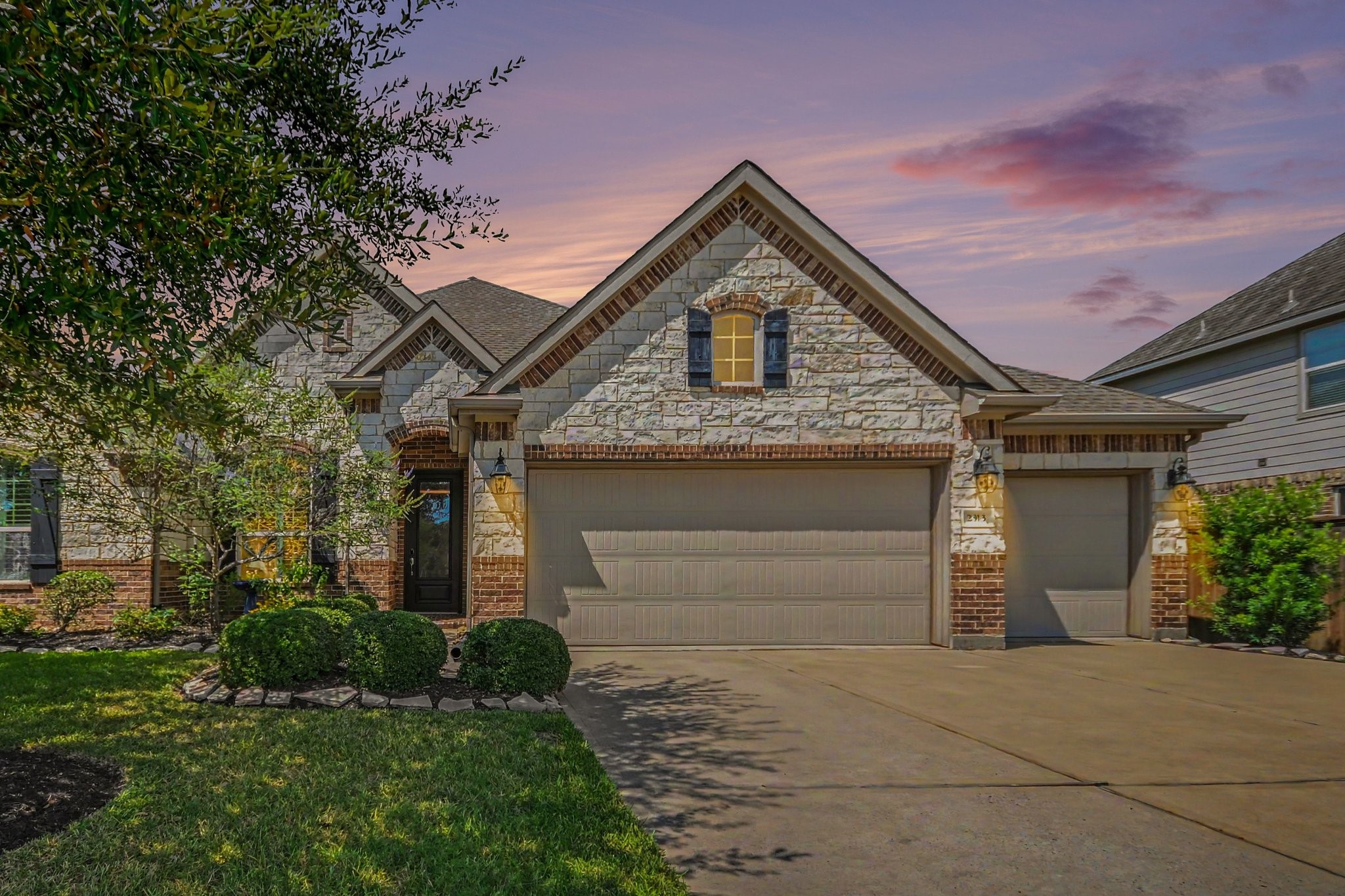 2313 Ashley Falls Lane Property Photo 6