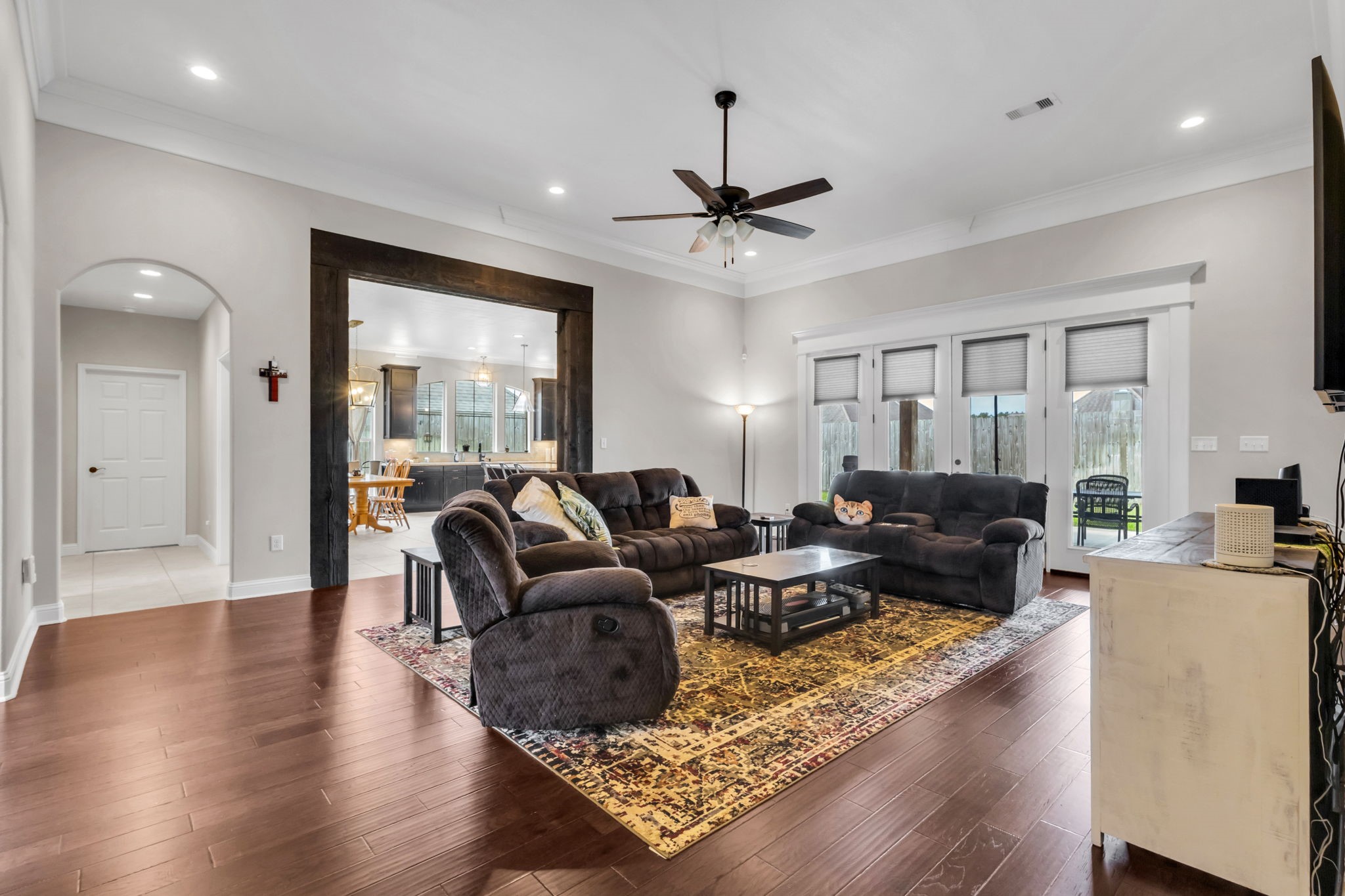 330 Chaple Creek Drive Property Photo 8