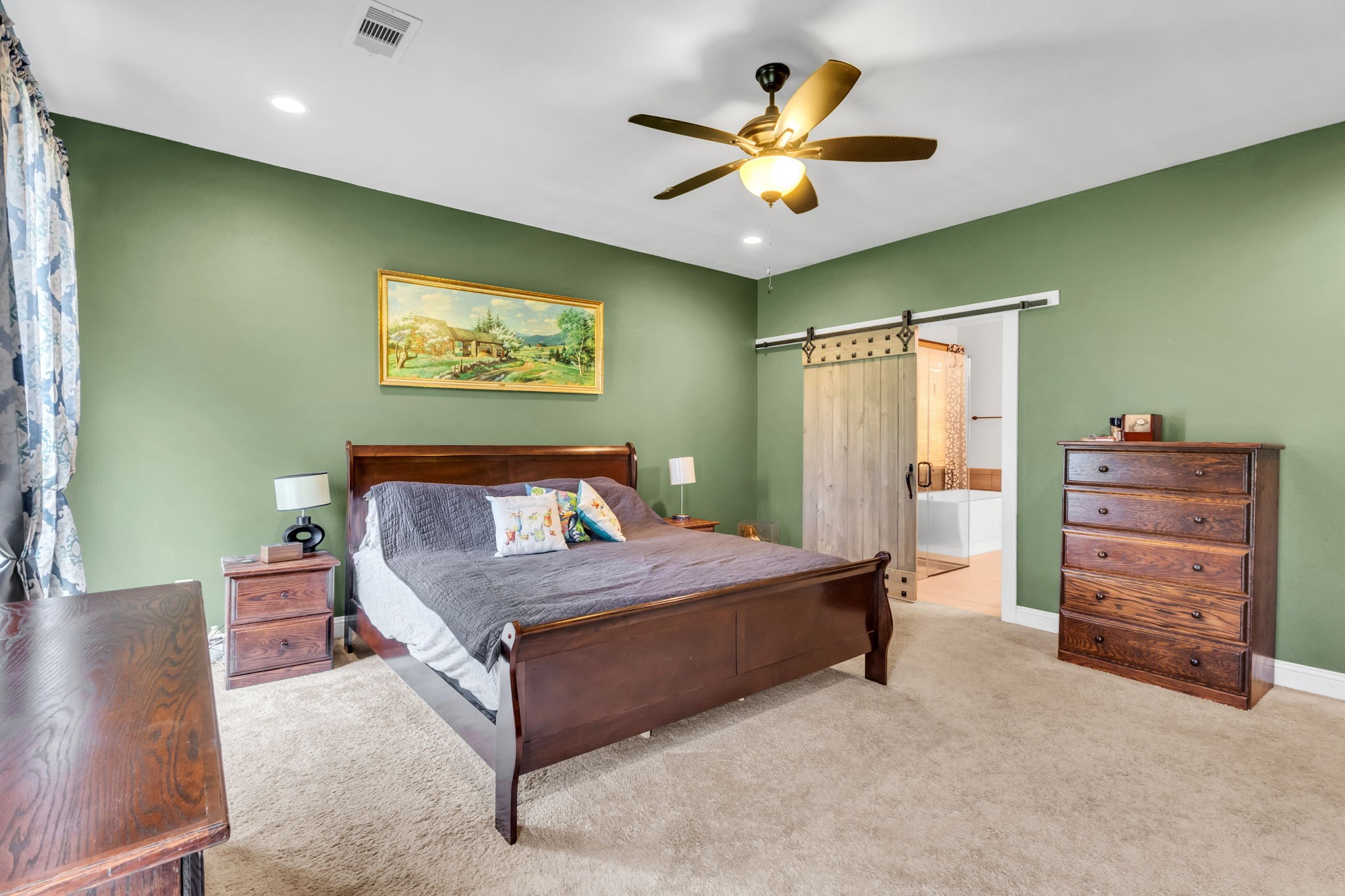 330 Chaple Creek Drive Property Photo 17