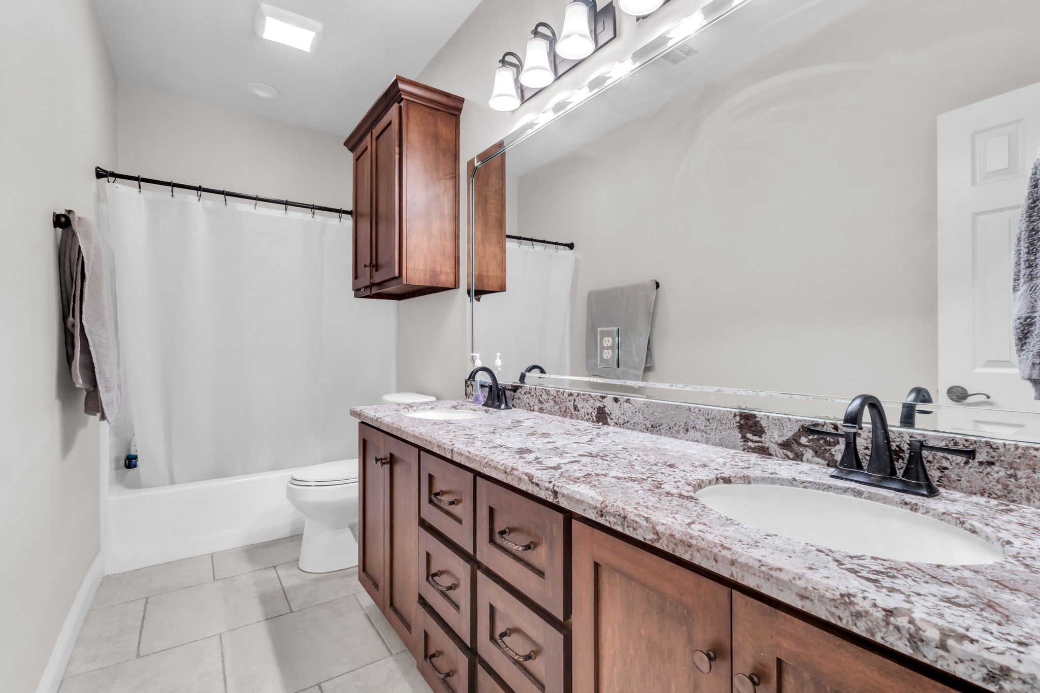 330 Chaple Creek Drive Property Photo 27