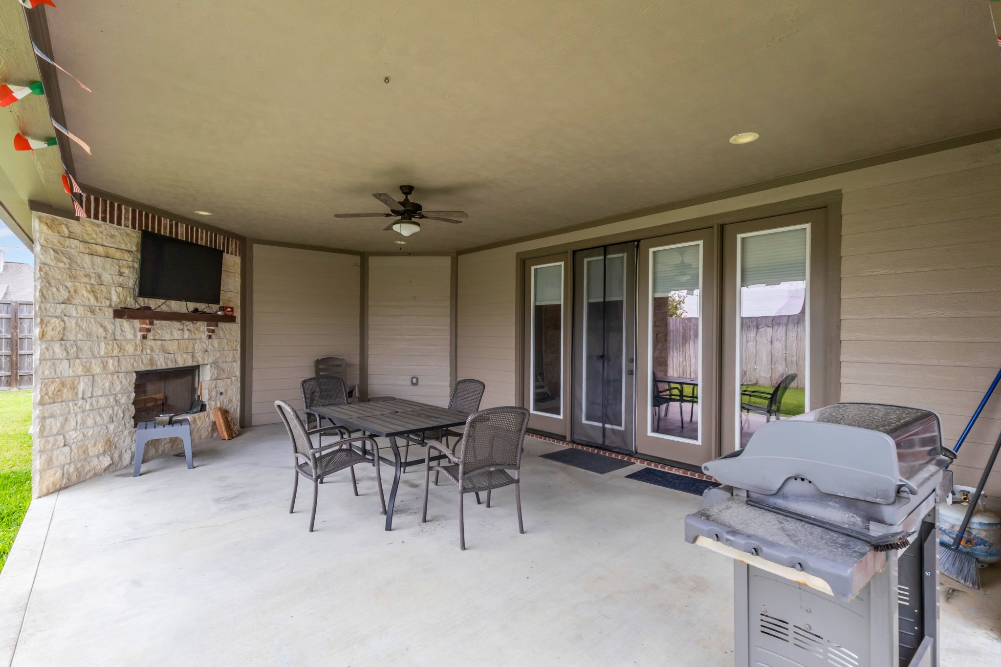 330 Chaple Creek Drive Property Photo 29