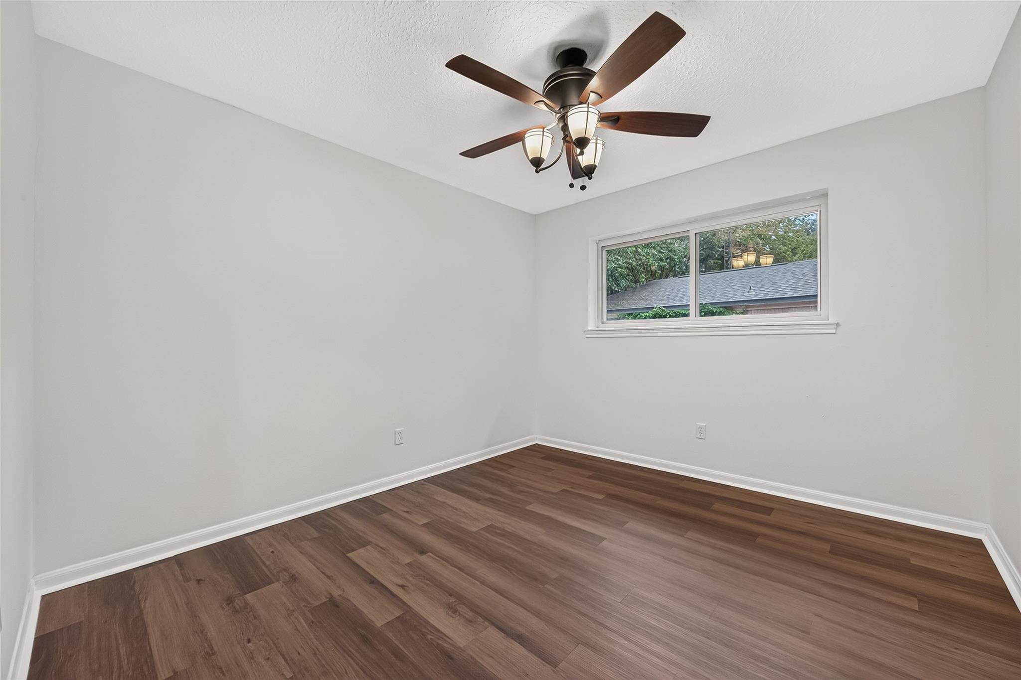 1704 Mulberry Drive Property Photo 15