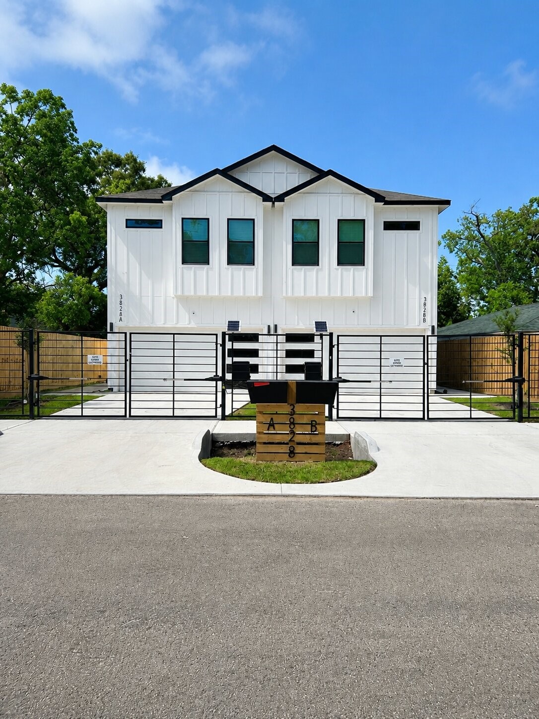 3828 Noah Street A Property Photo 1